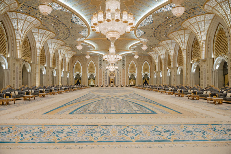 Chandelier and great hall inside Qasr Al Watan, Abu Dhabi