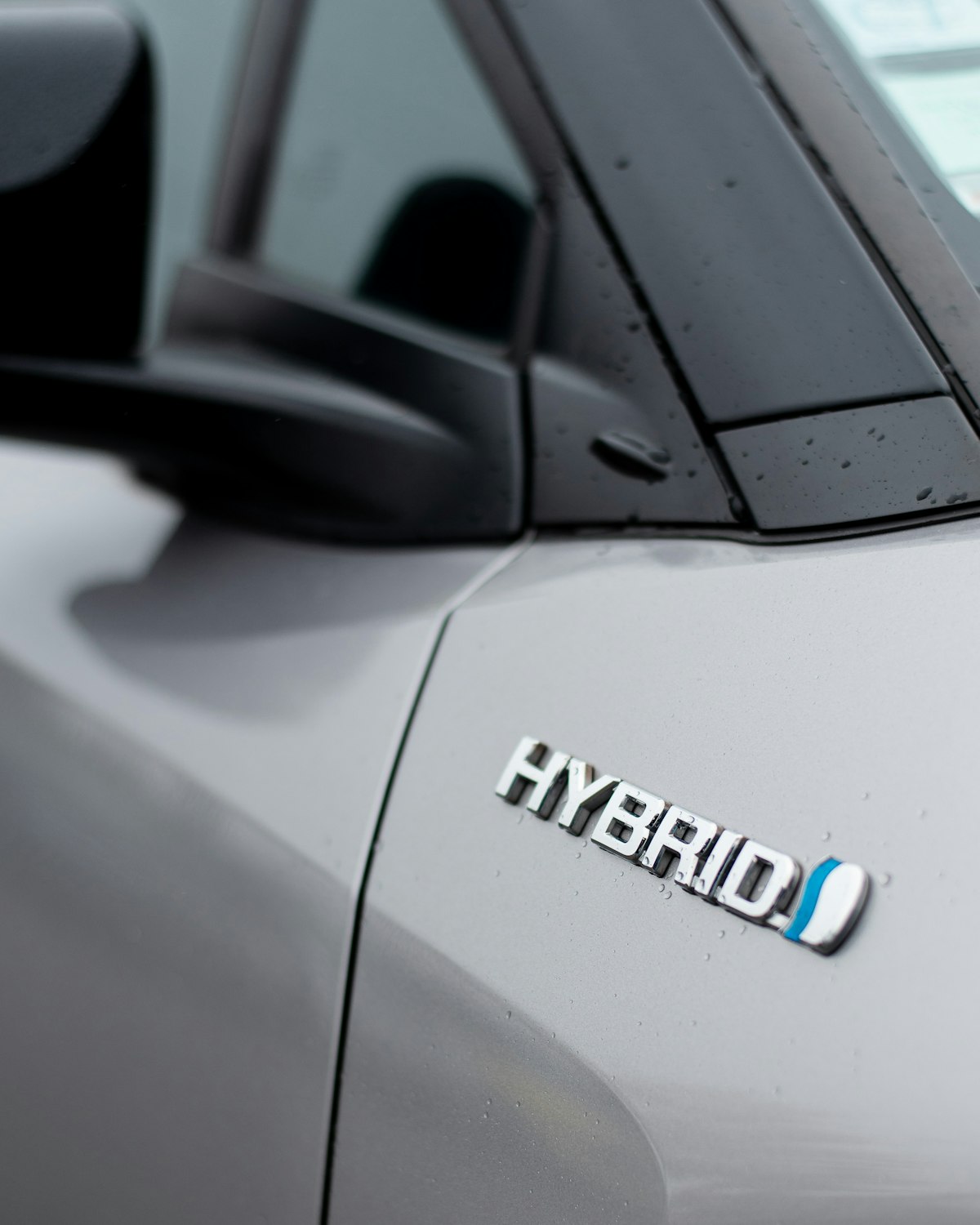 Carte Grise Véhicule Hybride : Avantages et Démarches 2026