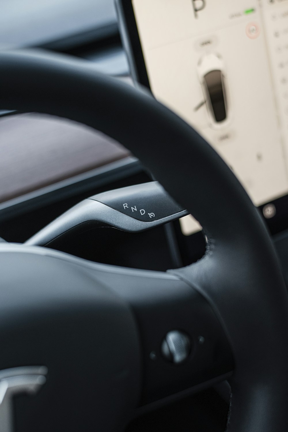 a close up of a steering wheel