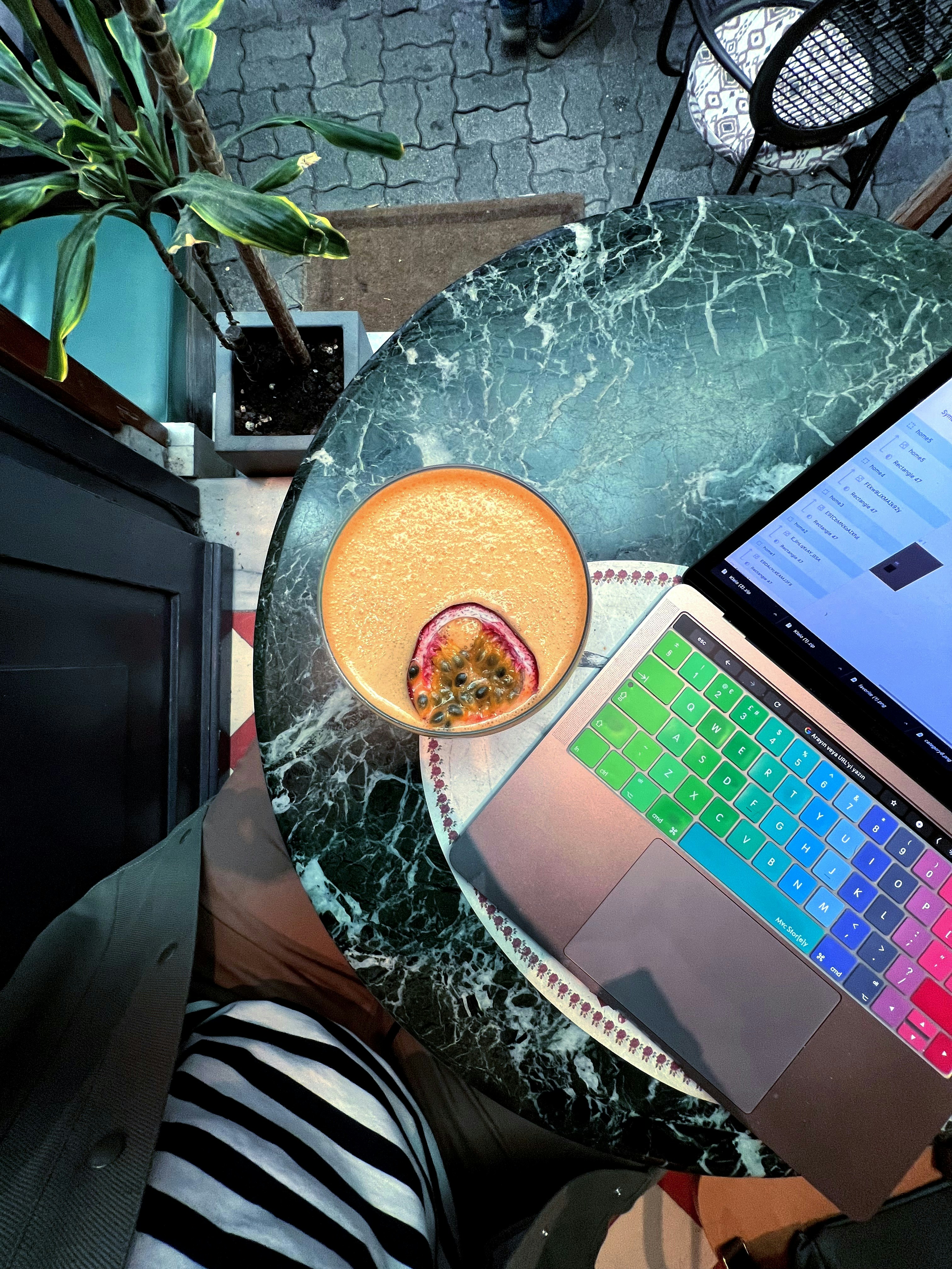 How Freelancers Can Create A Work Schedule That Suits Their Lifestyle.