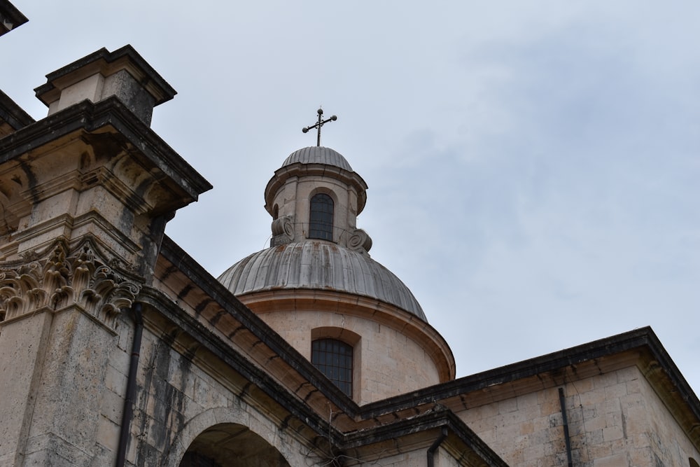 a church with a cross on top of it