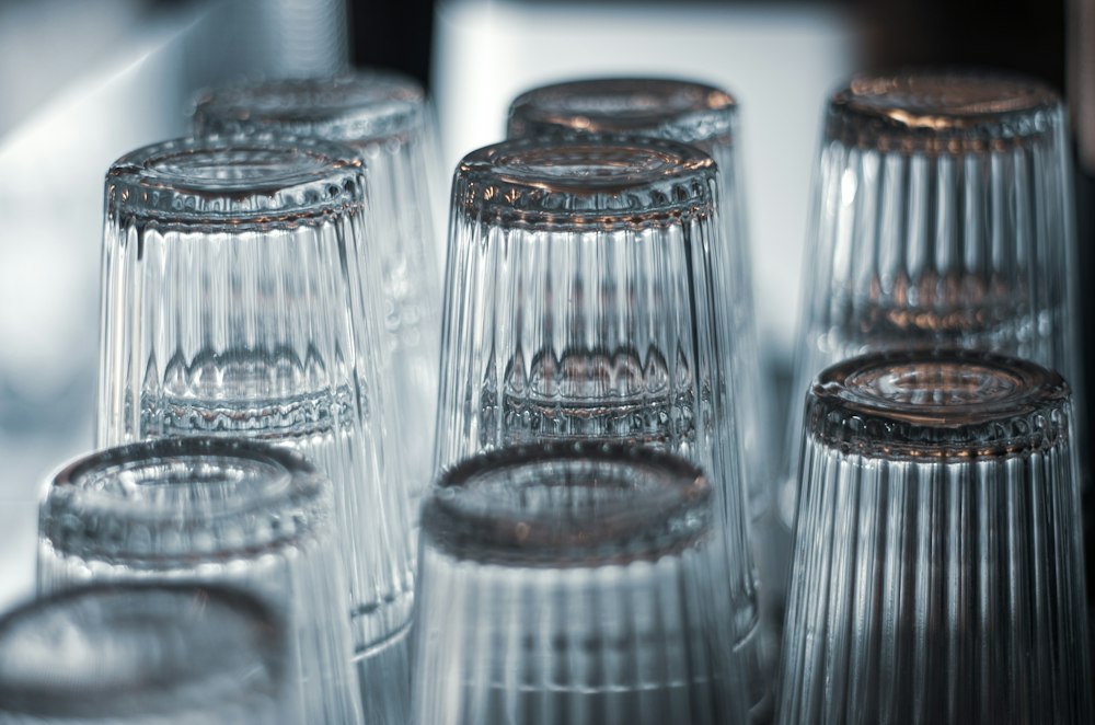 Des verres cannelés retournés