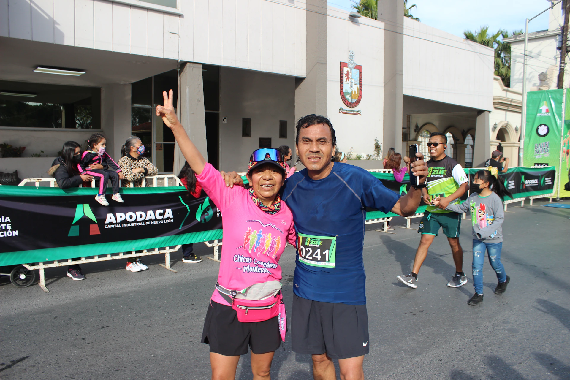 gray computer monitor