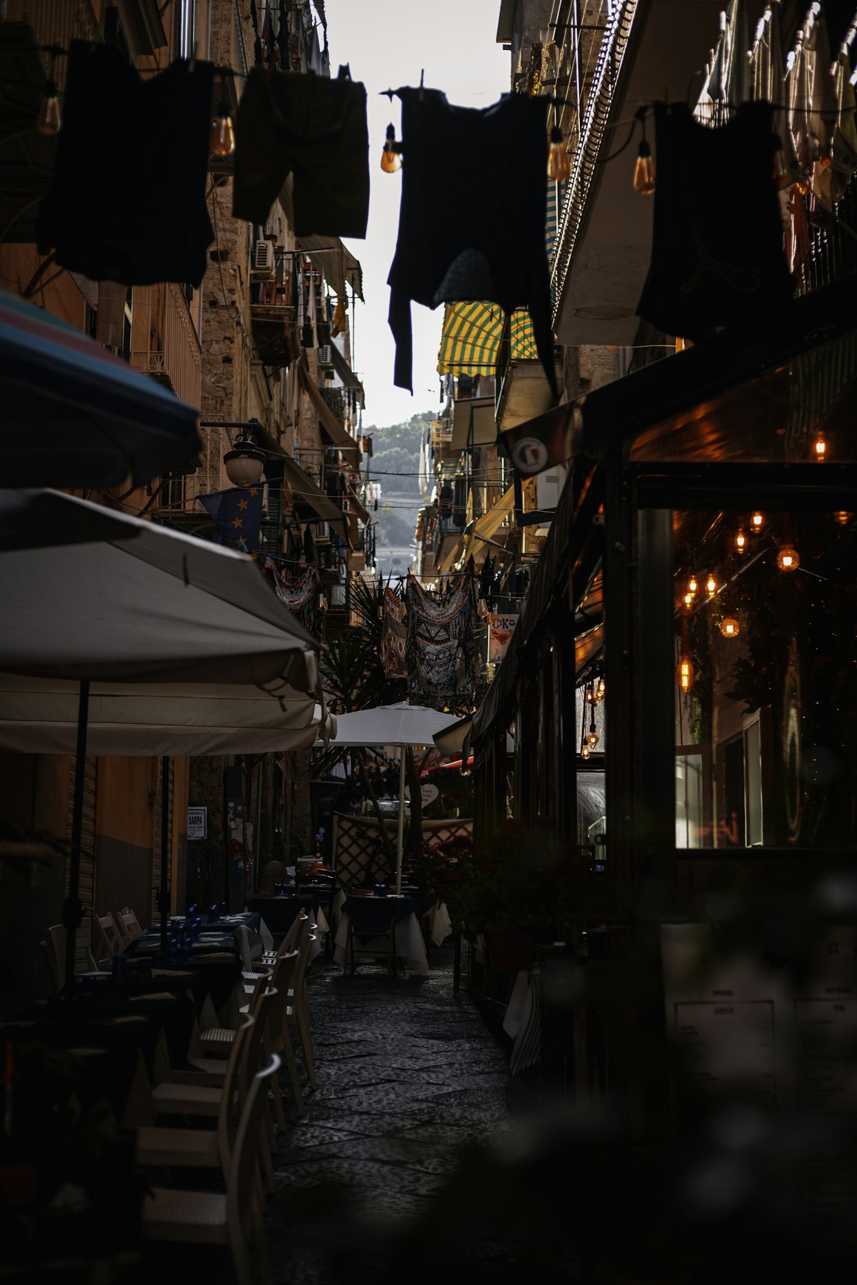 Napoli Segreta: Le Location Più Uniche per Produzioni Creative