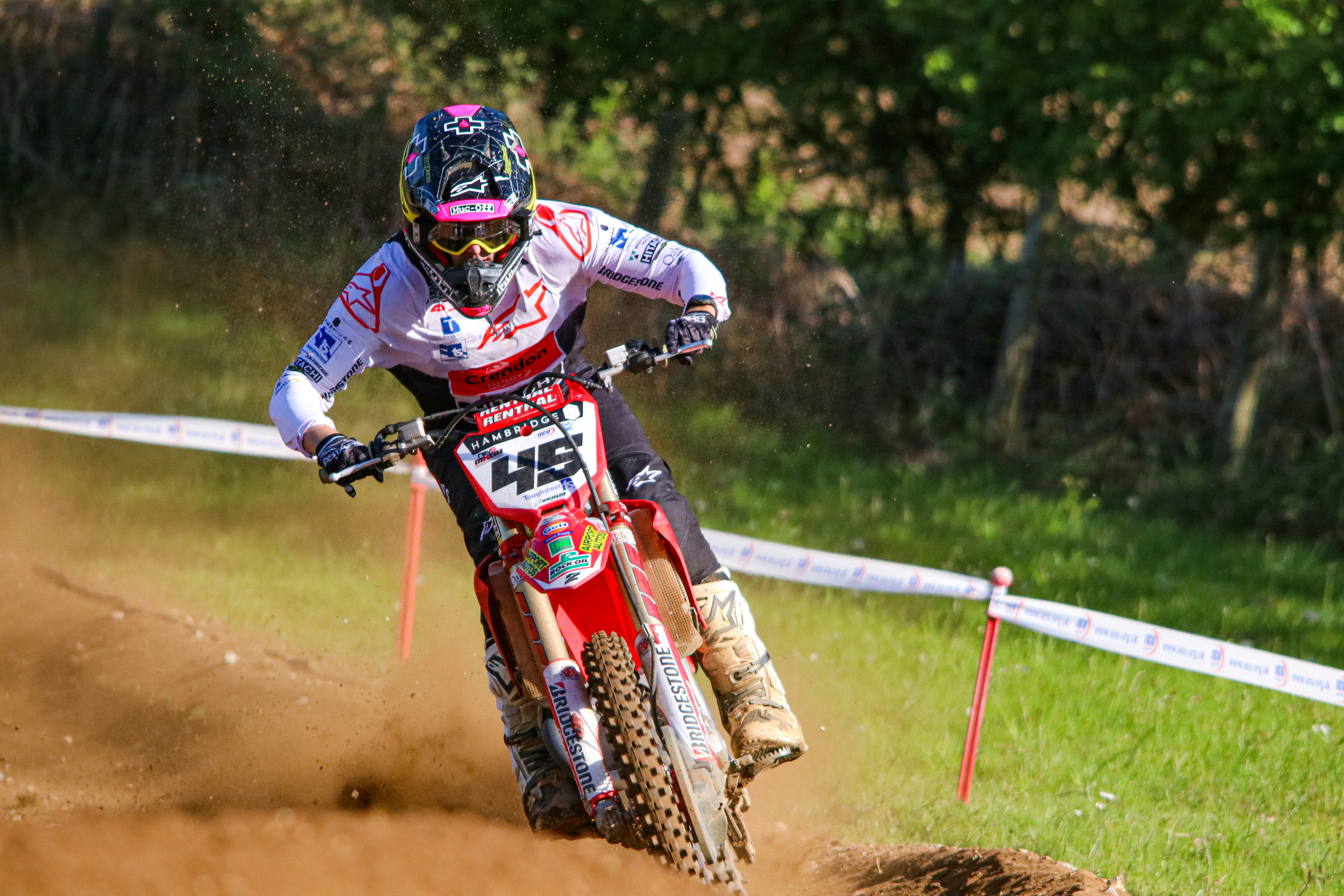 Photo by maxleveridge