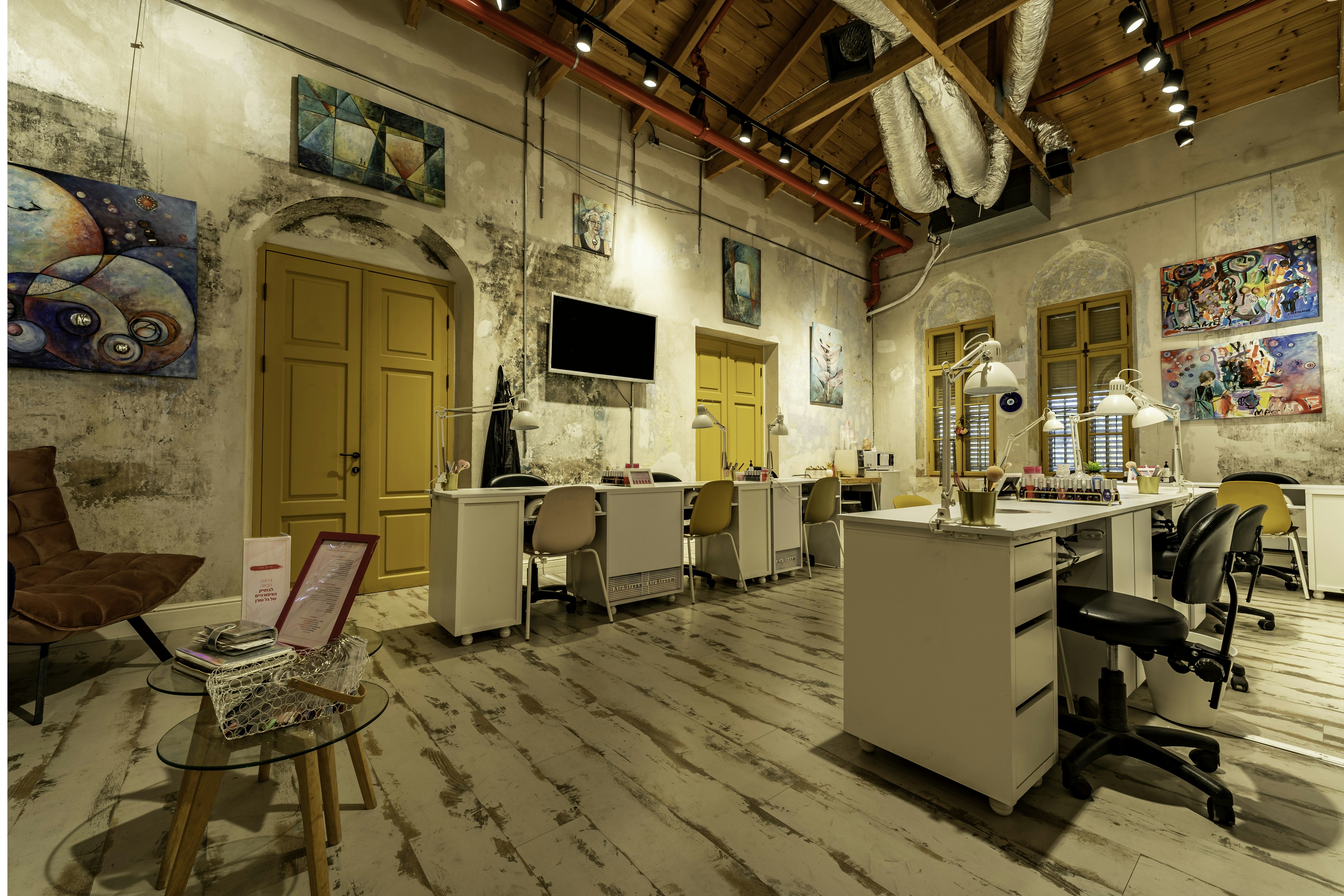 Transform Your Loft: A Creative Space for Unique Workshops