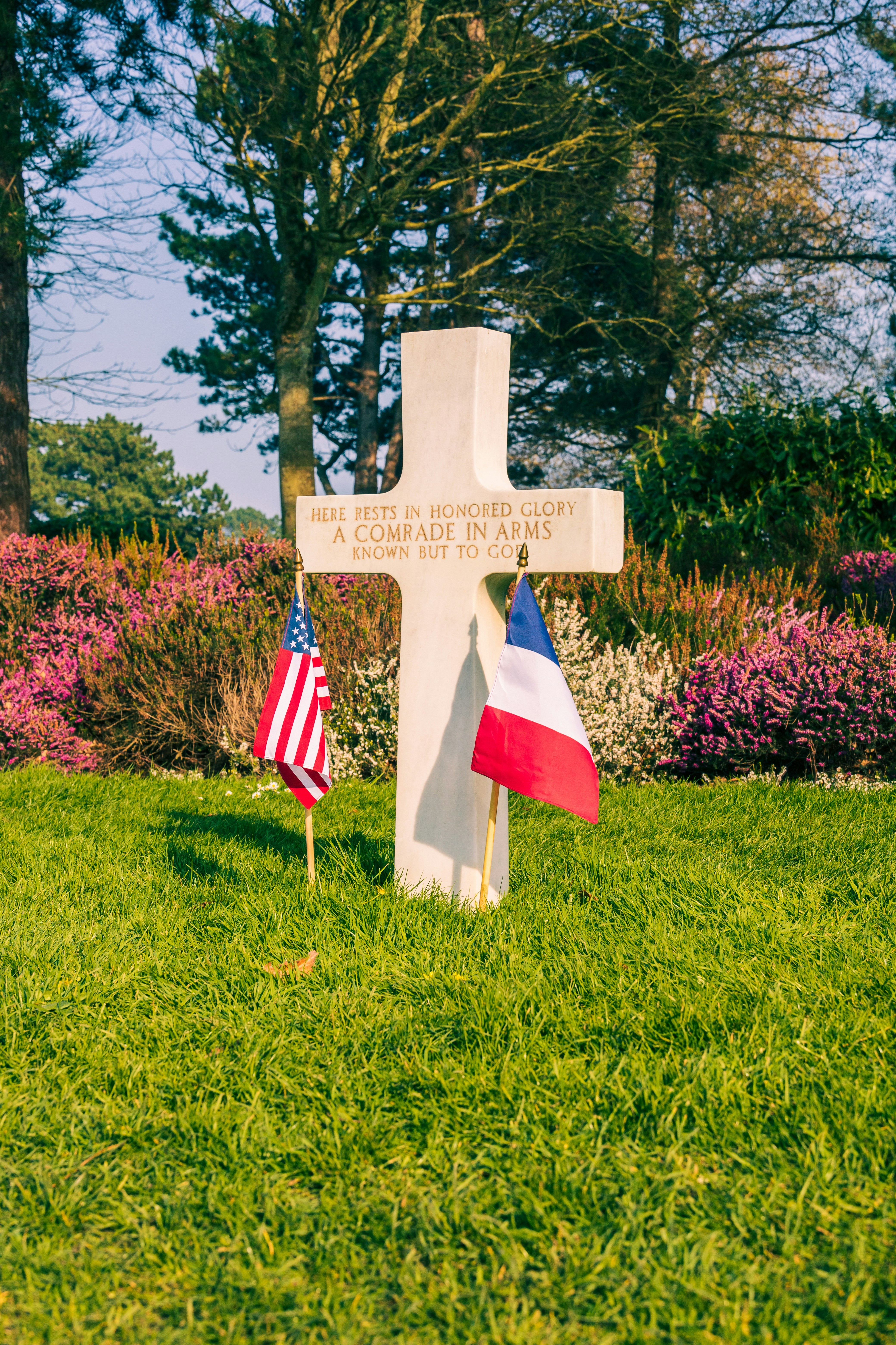 War Cemetery photo 3
