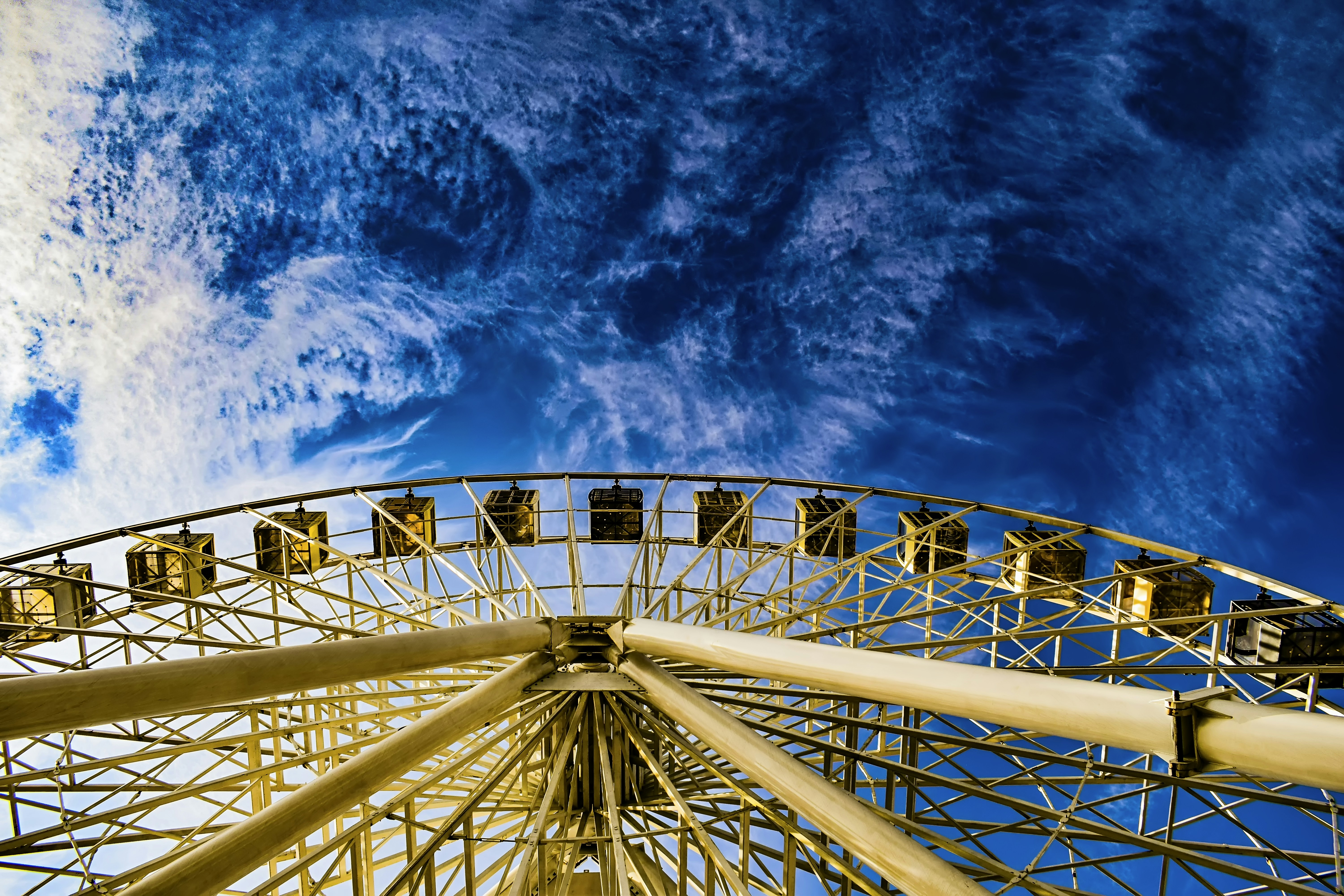 Google mise sur le world model pour créer la couche d’exploitation de l’IA avant que Microsoft ne domine l’interface utilisateur