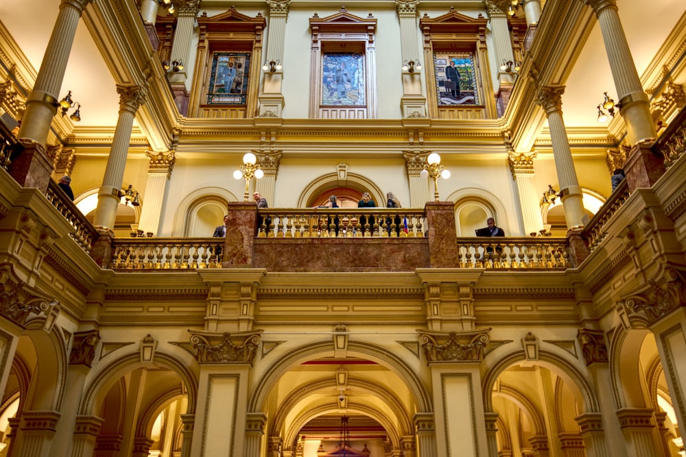 a large building with a bunch of people inside of it