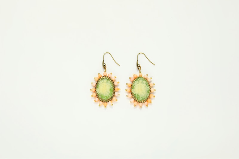 Resin beads