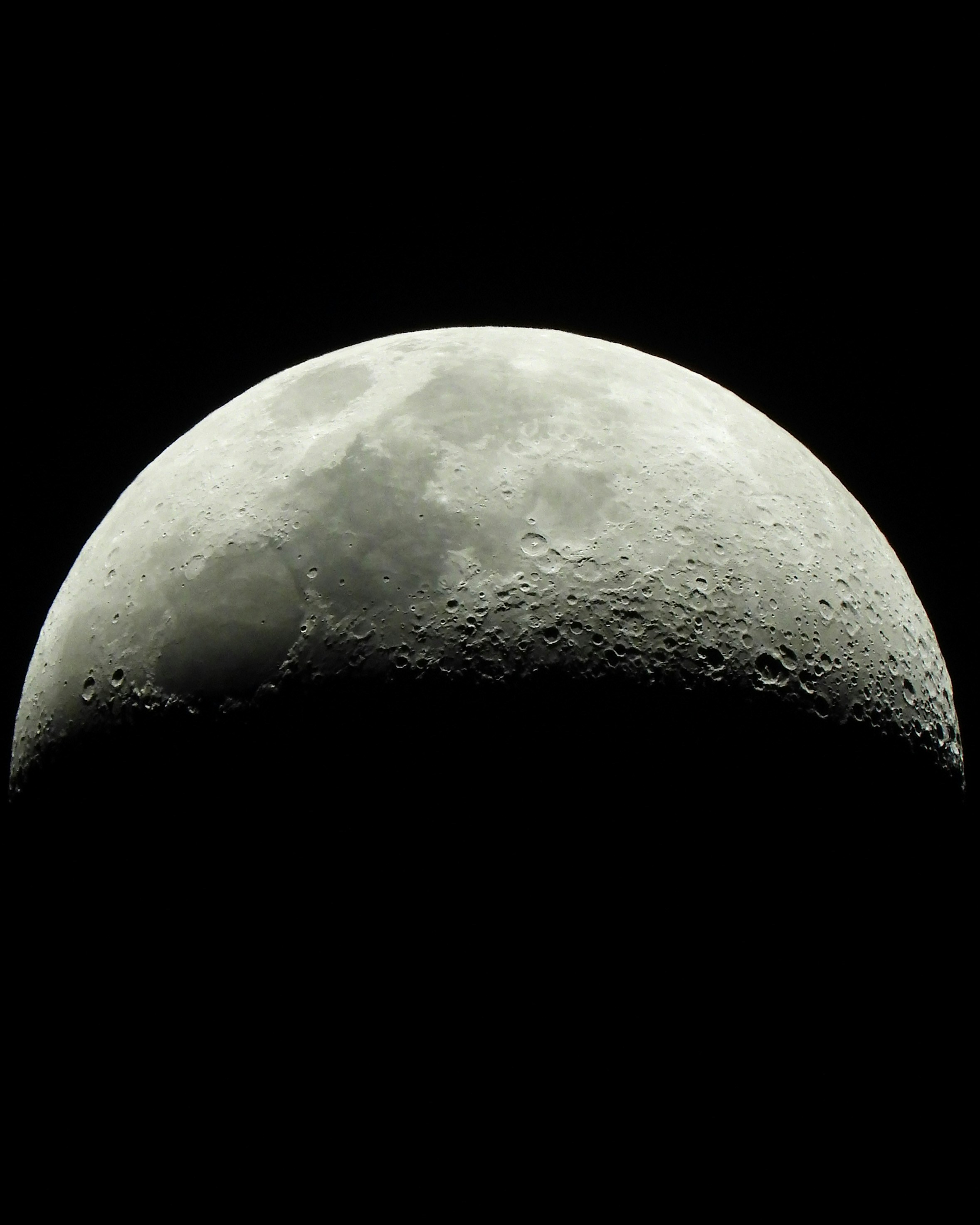 Photo by mortezakhalili