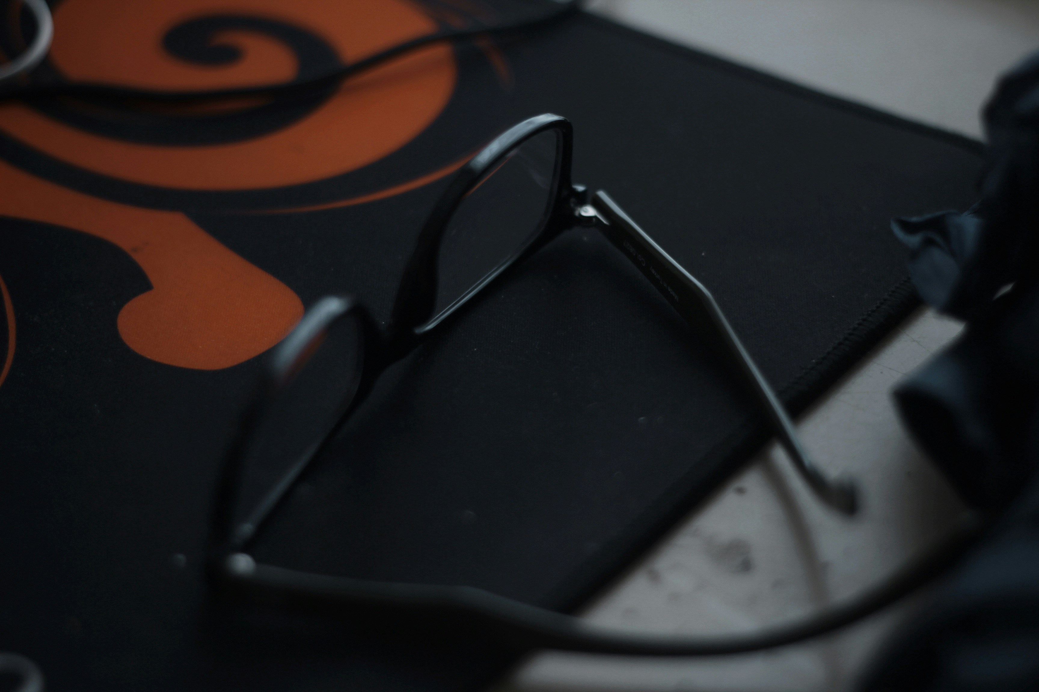 bone conduction headset minimalist