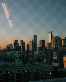 High-resolution photo of Düsseldorf Medienhafen skyline at dusk with reflections.