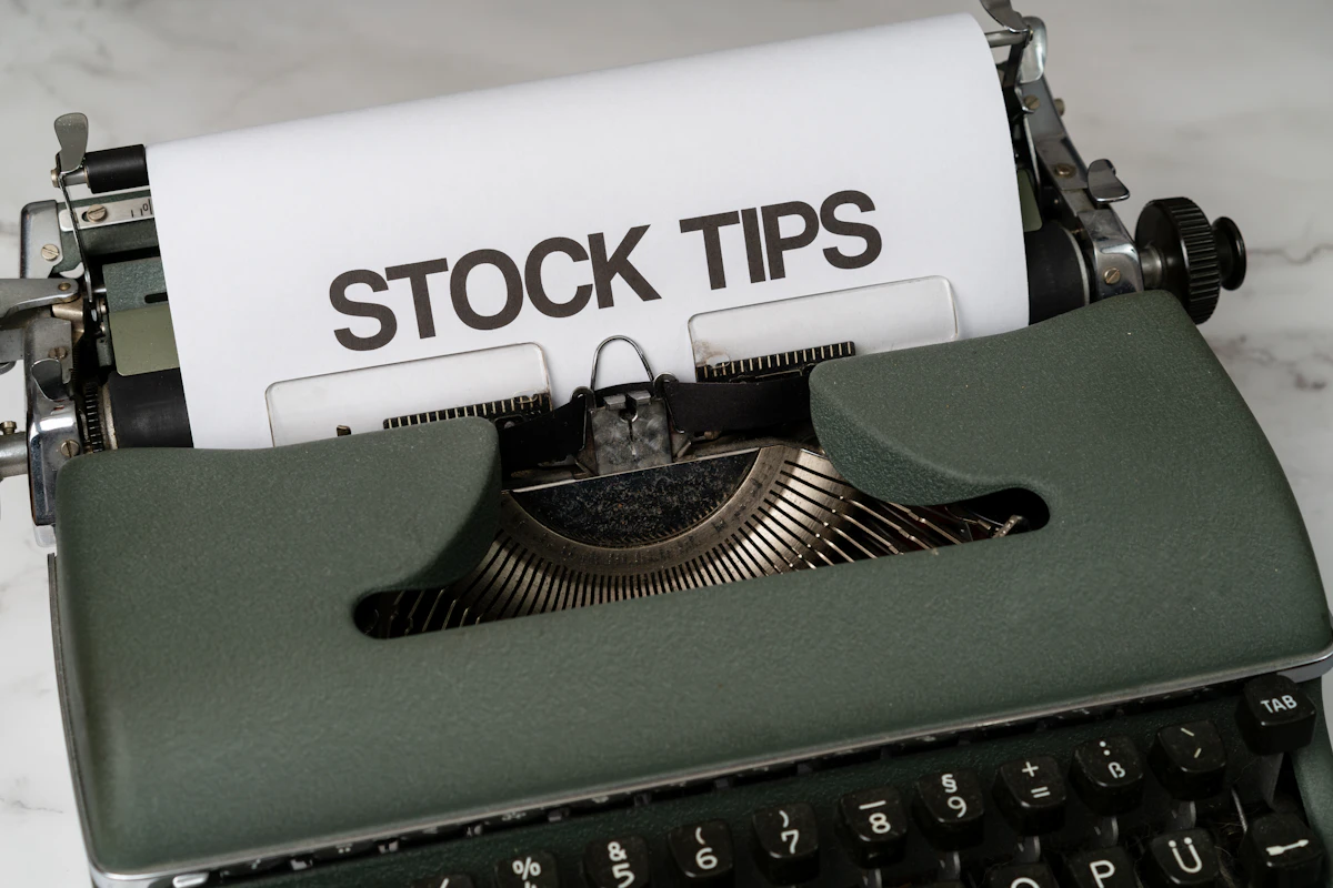 Filas de servidores representando bases de datos que usan skip lists en memoria