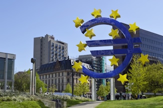 EU Invests