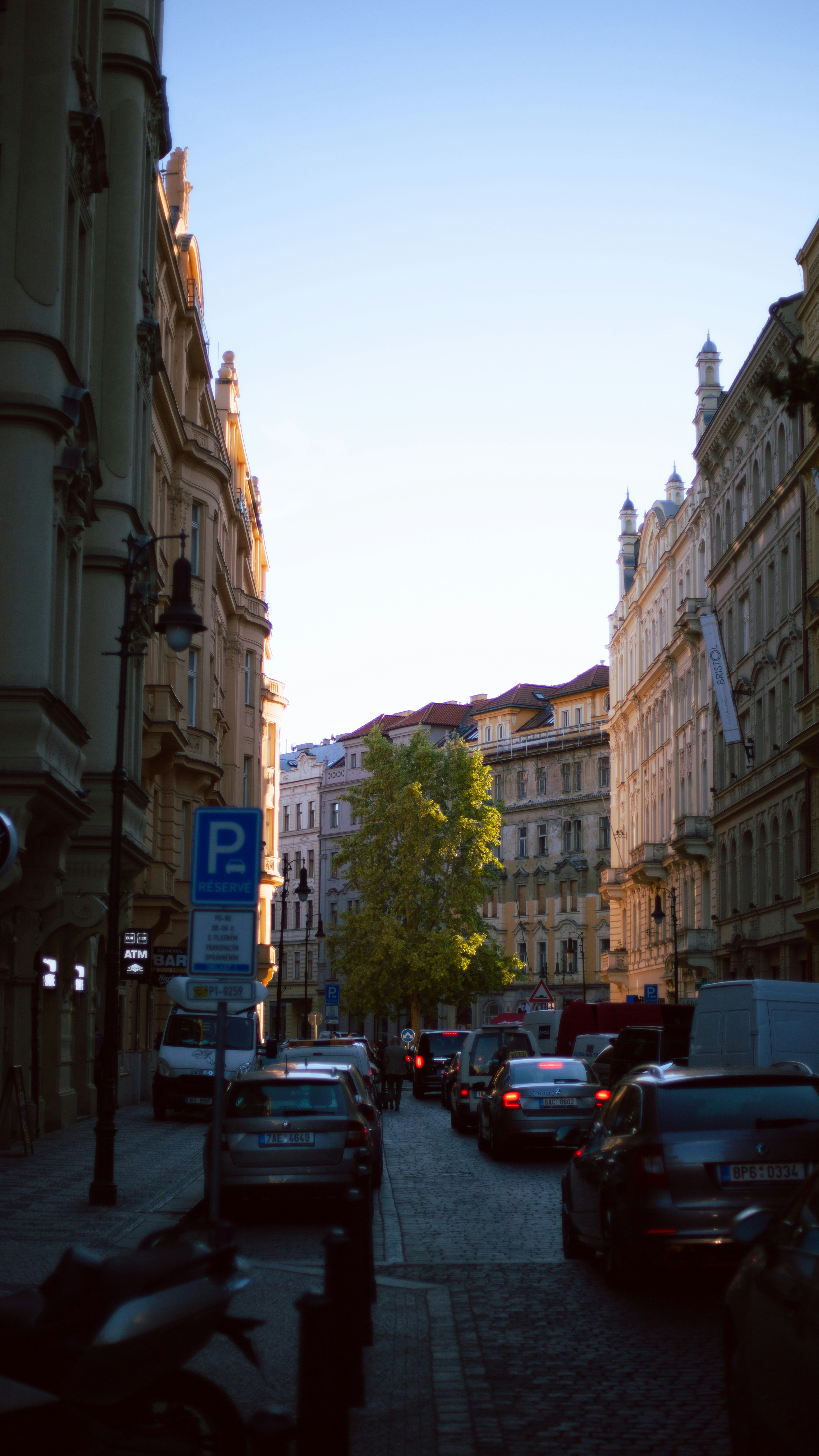 Photo by koryunhills