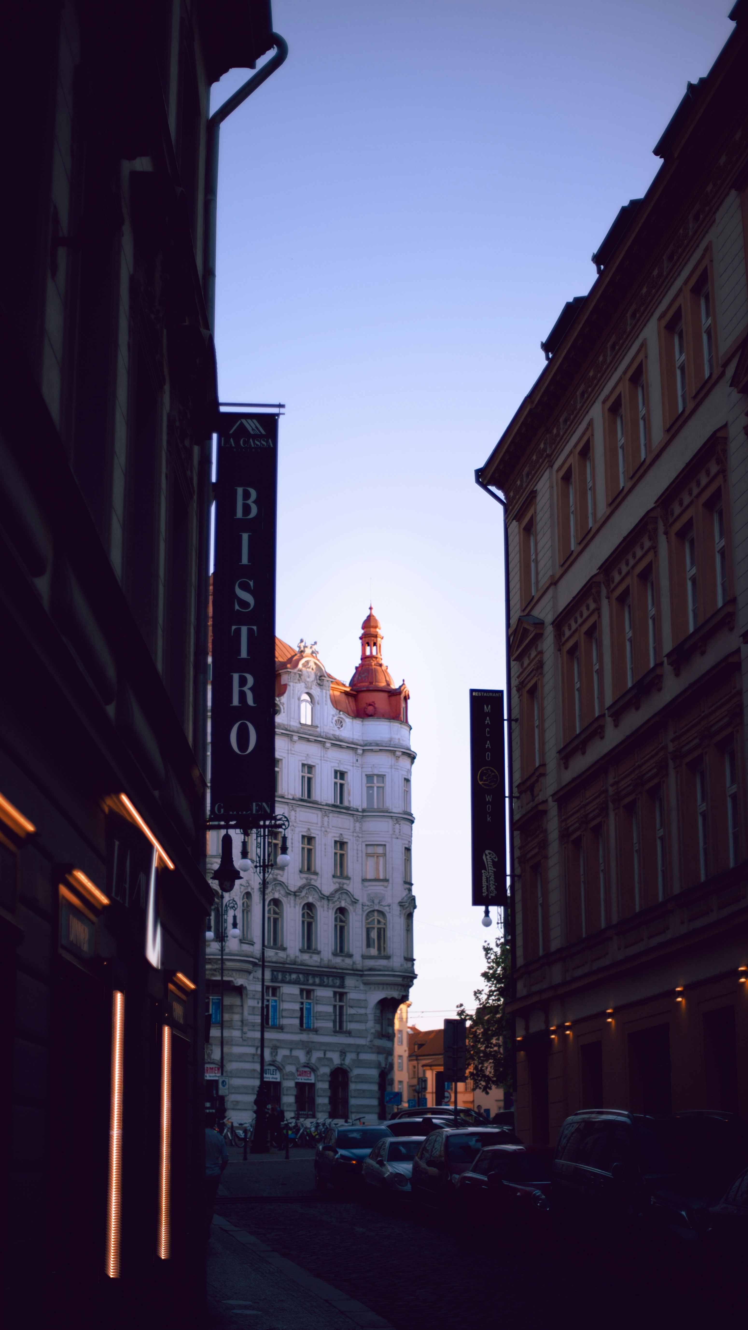 Photo by koryunhills