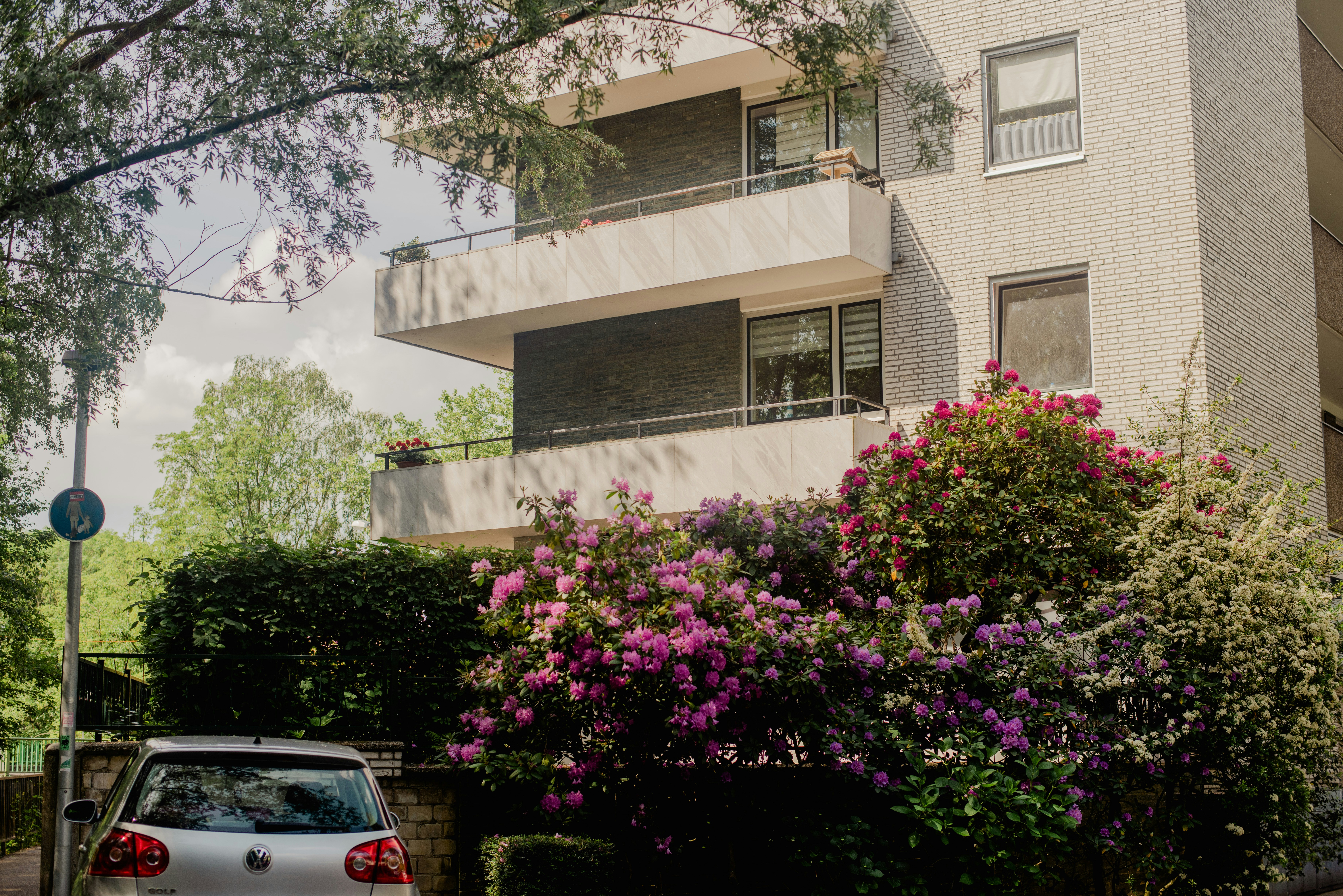 Photo by eugenivy_now