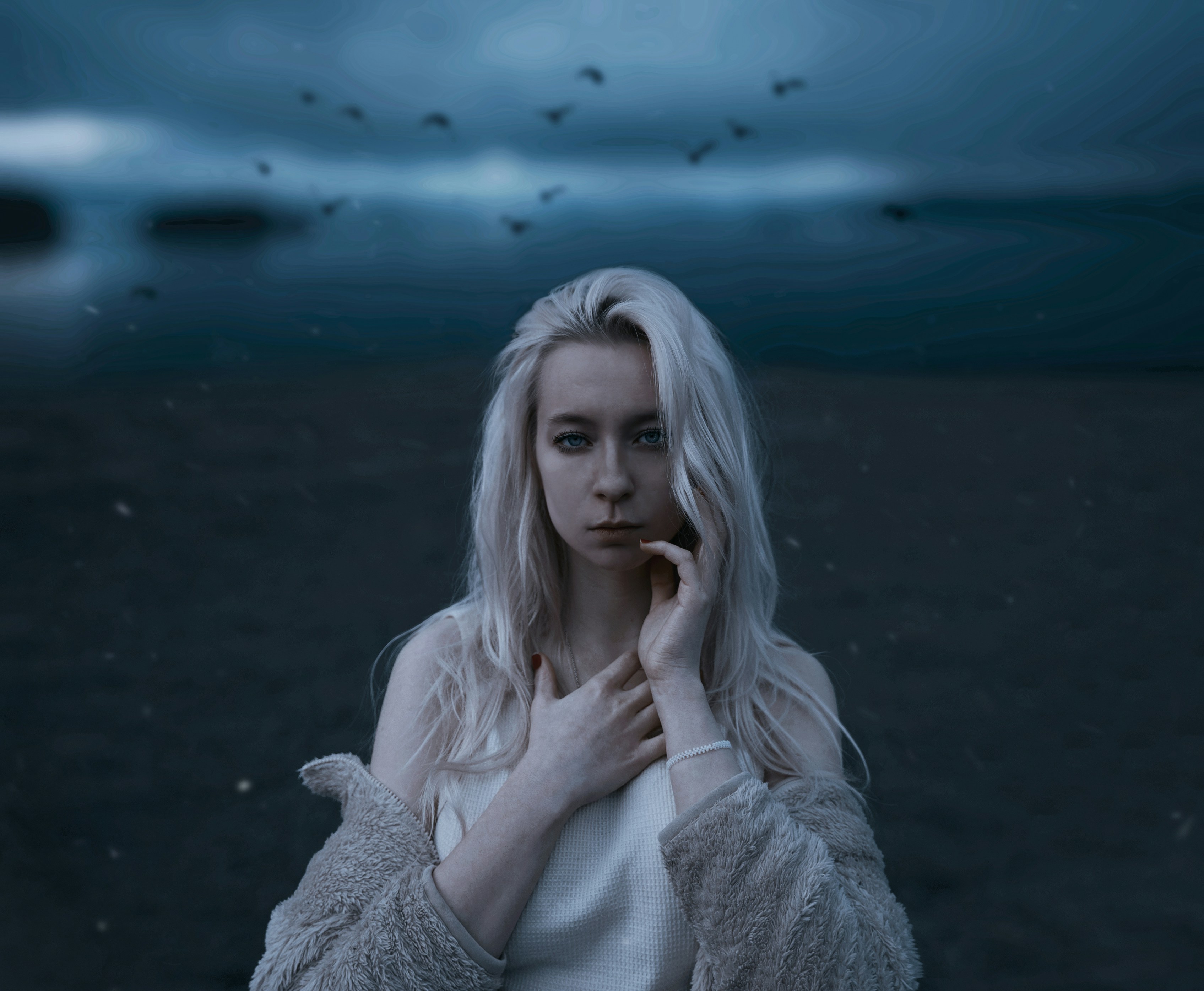 A woman with long white hair standing in a field photo – Free Human ...