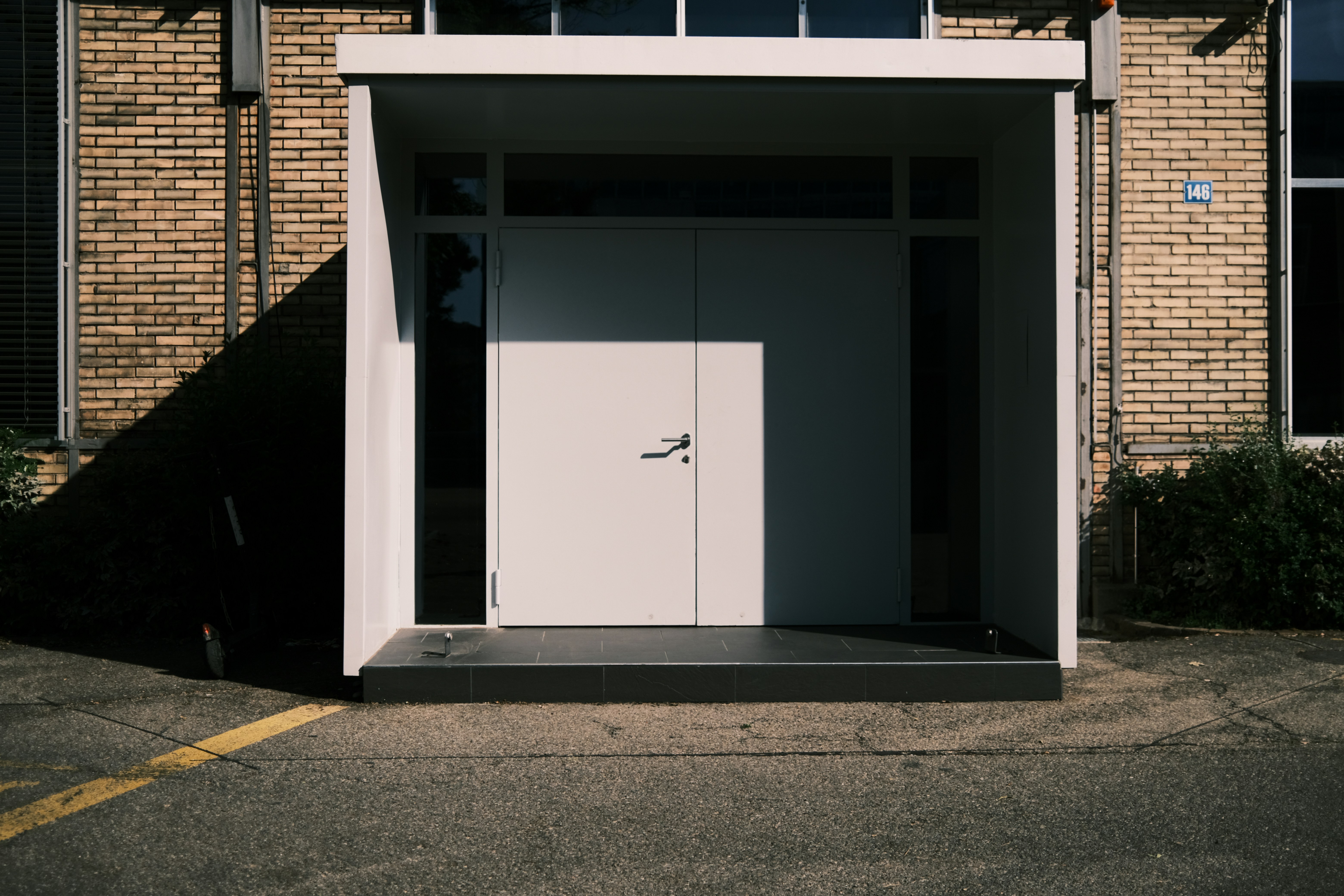 Stylish garage door for improved security and aesthetics