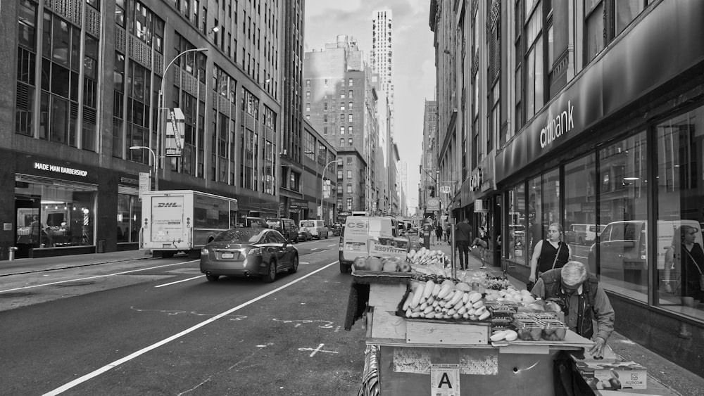 a black and white photo of a city street