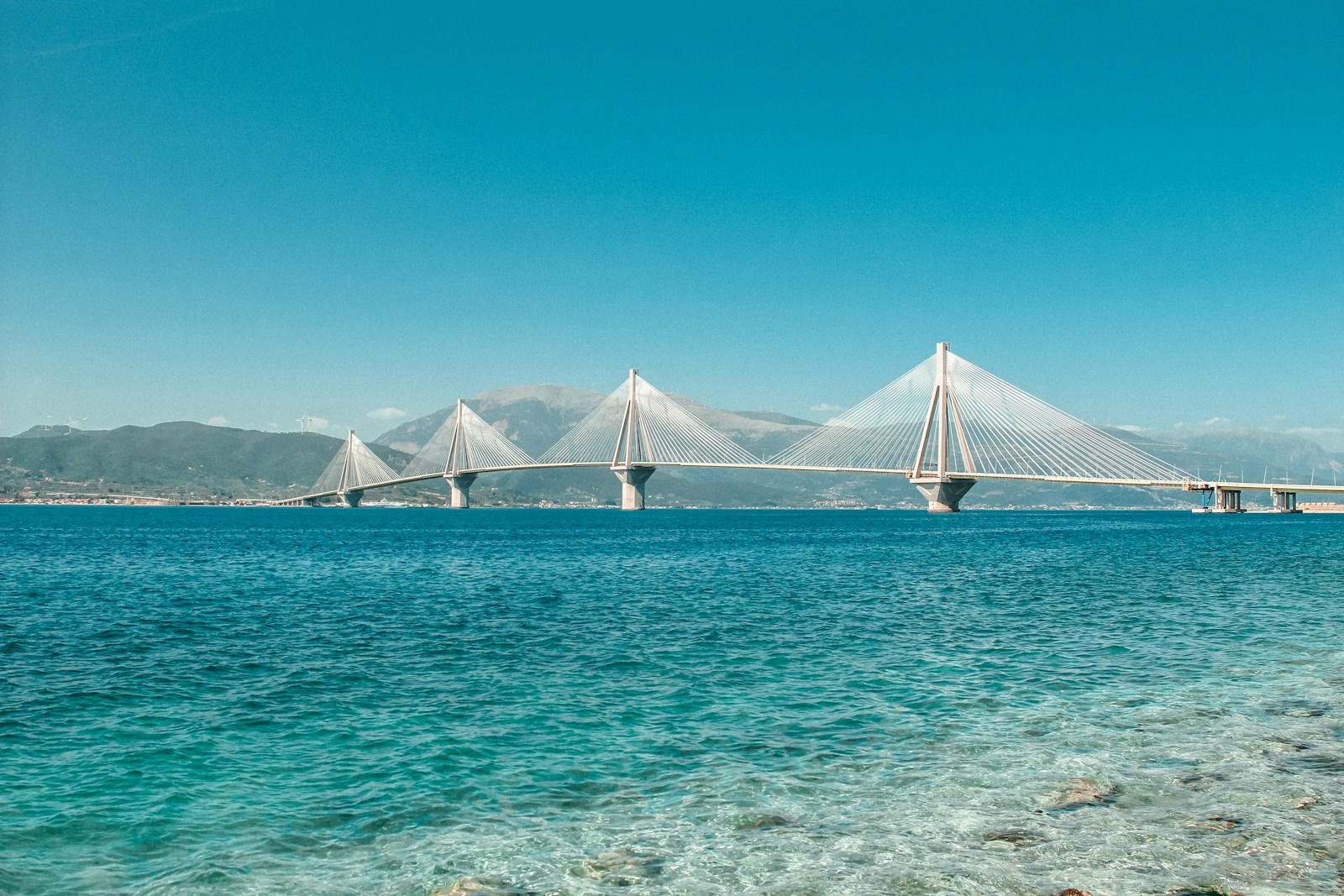 Εκδρομές από την Πάτρα: Ρίο-Αντίρριο, Καλάβρυτα & Ολυμπία
