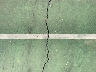 Fissures sur une maison : quand faut-il s’inquiéter ?