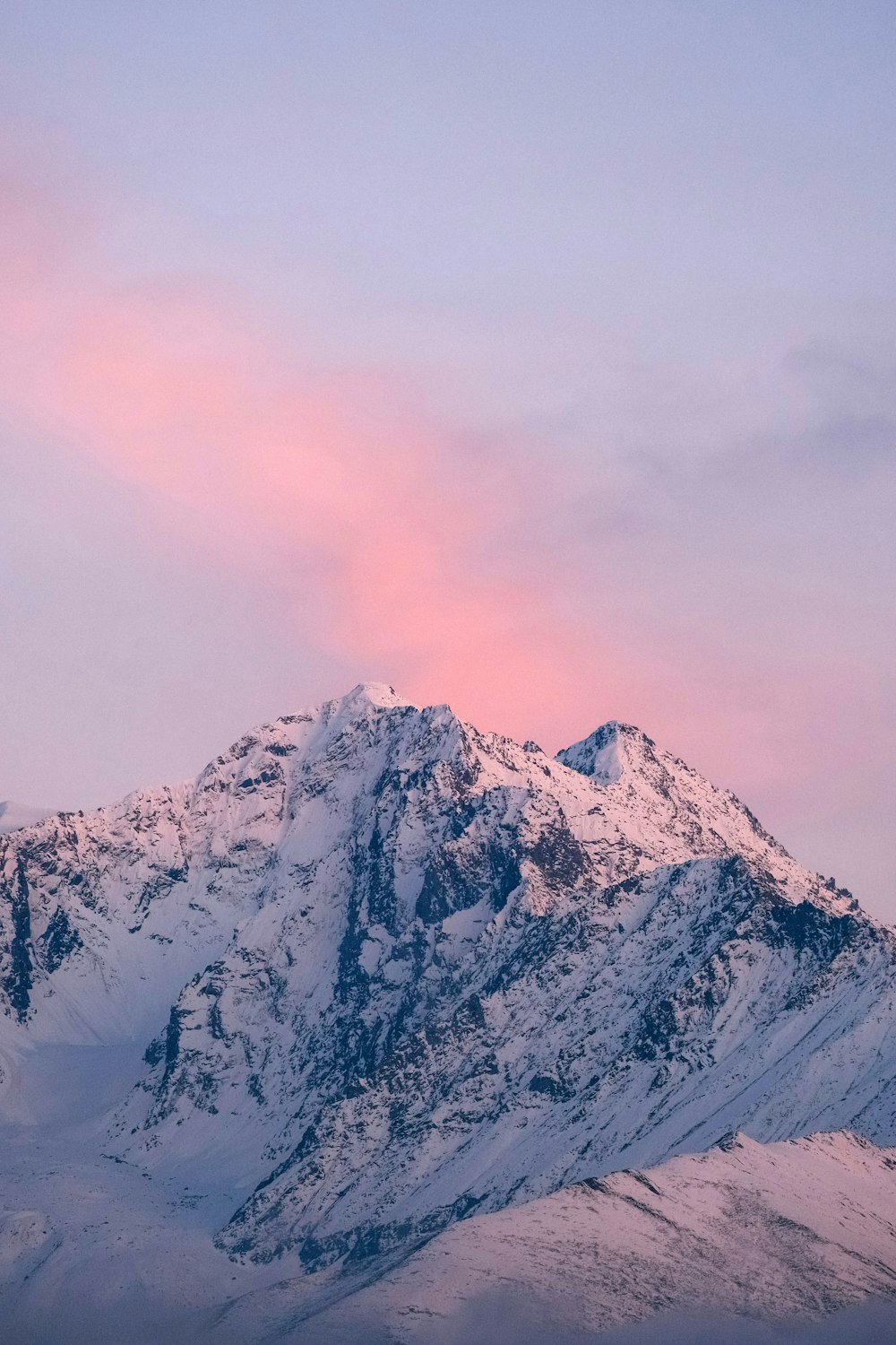 a snow covered mountain