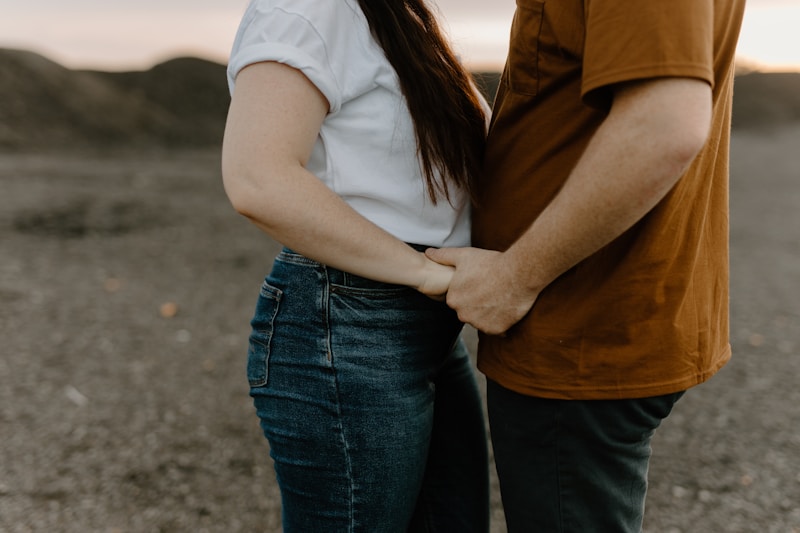 Traveling couple posing