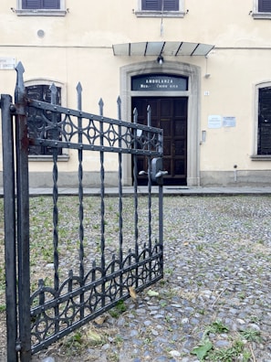 The exterior of Centro Antiviolenza Luna APS building with welcoming entrance.