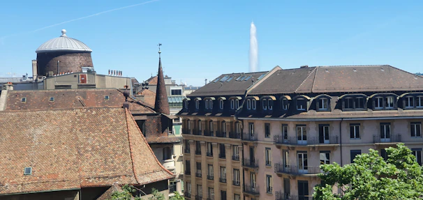 a view of a large building with a dome on top of it