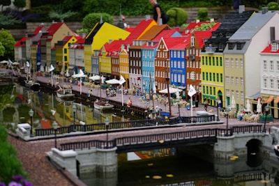 a model of a city with a bridge over a river