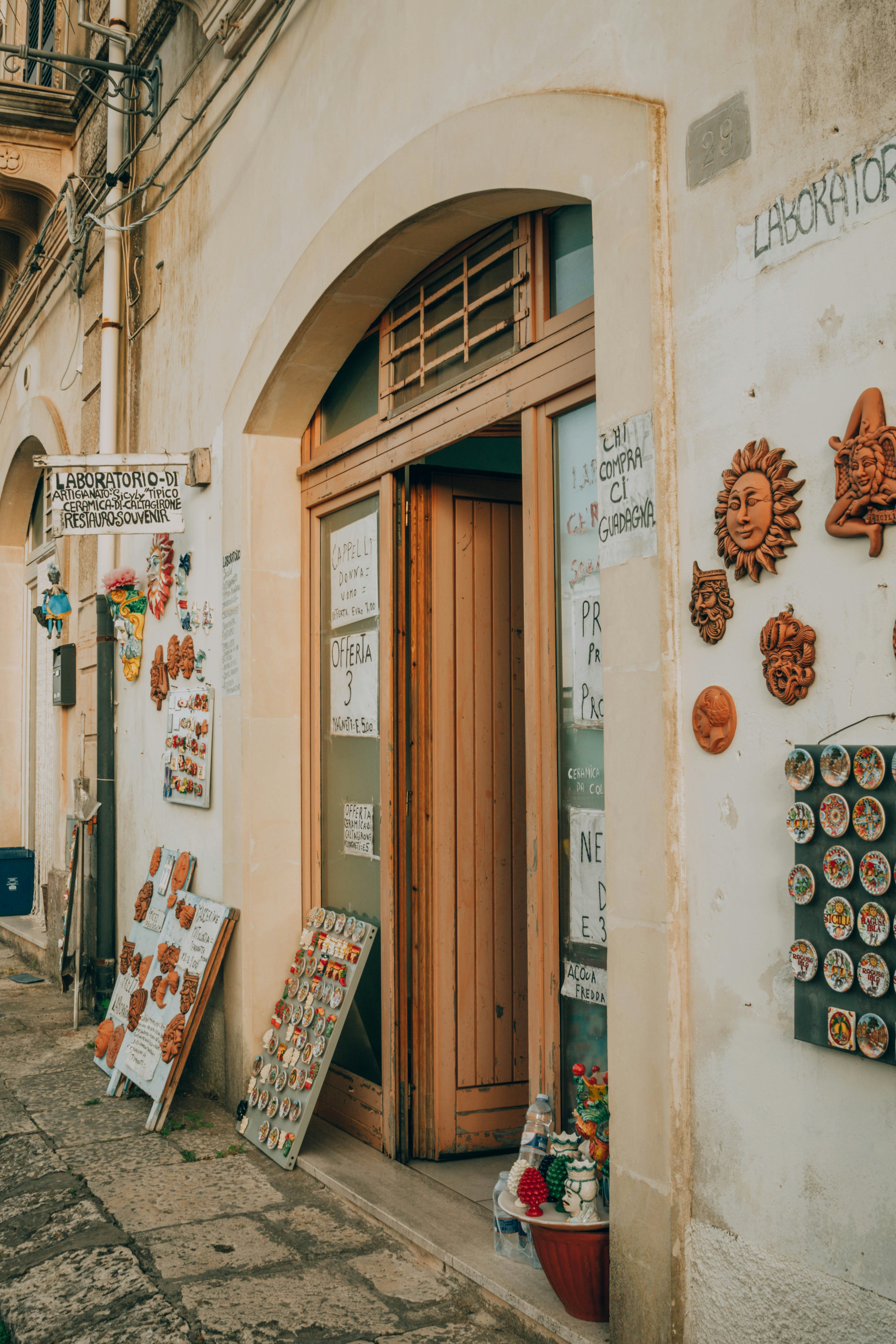 Keep it simple and earthy with a brown background from Unsplash. All of our images are beautiful, curated, and free to download. Welcome to the future.