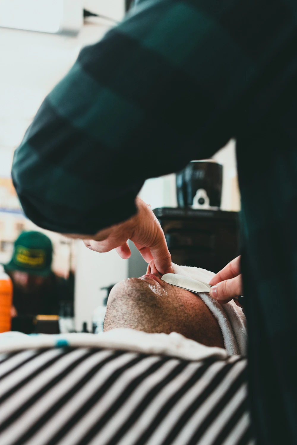 Klassisk barbering med ragekniv