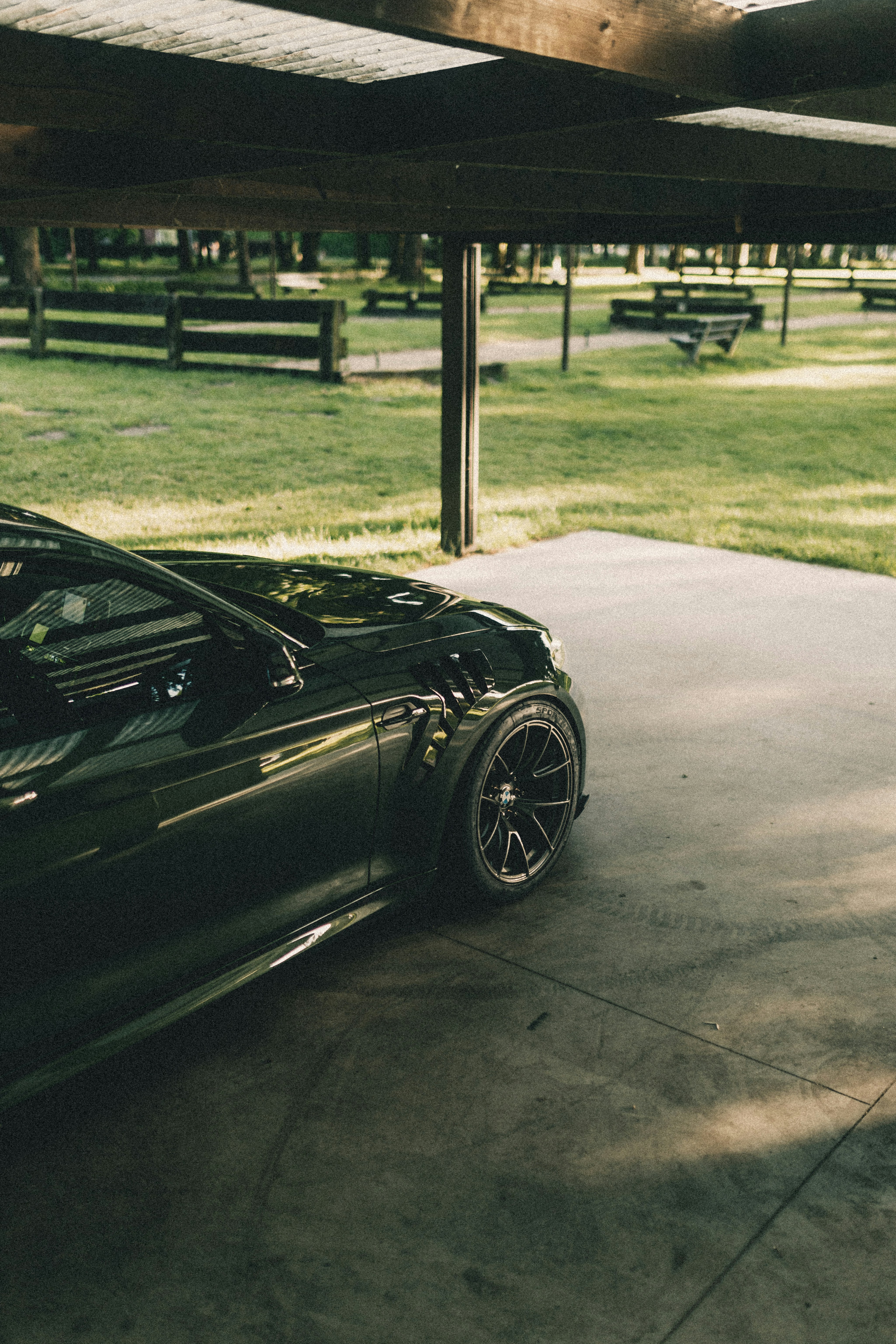 Photo by lorenzohamers