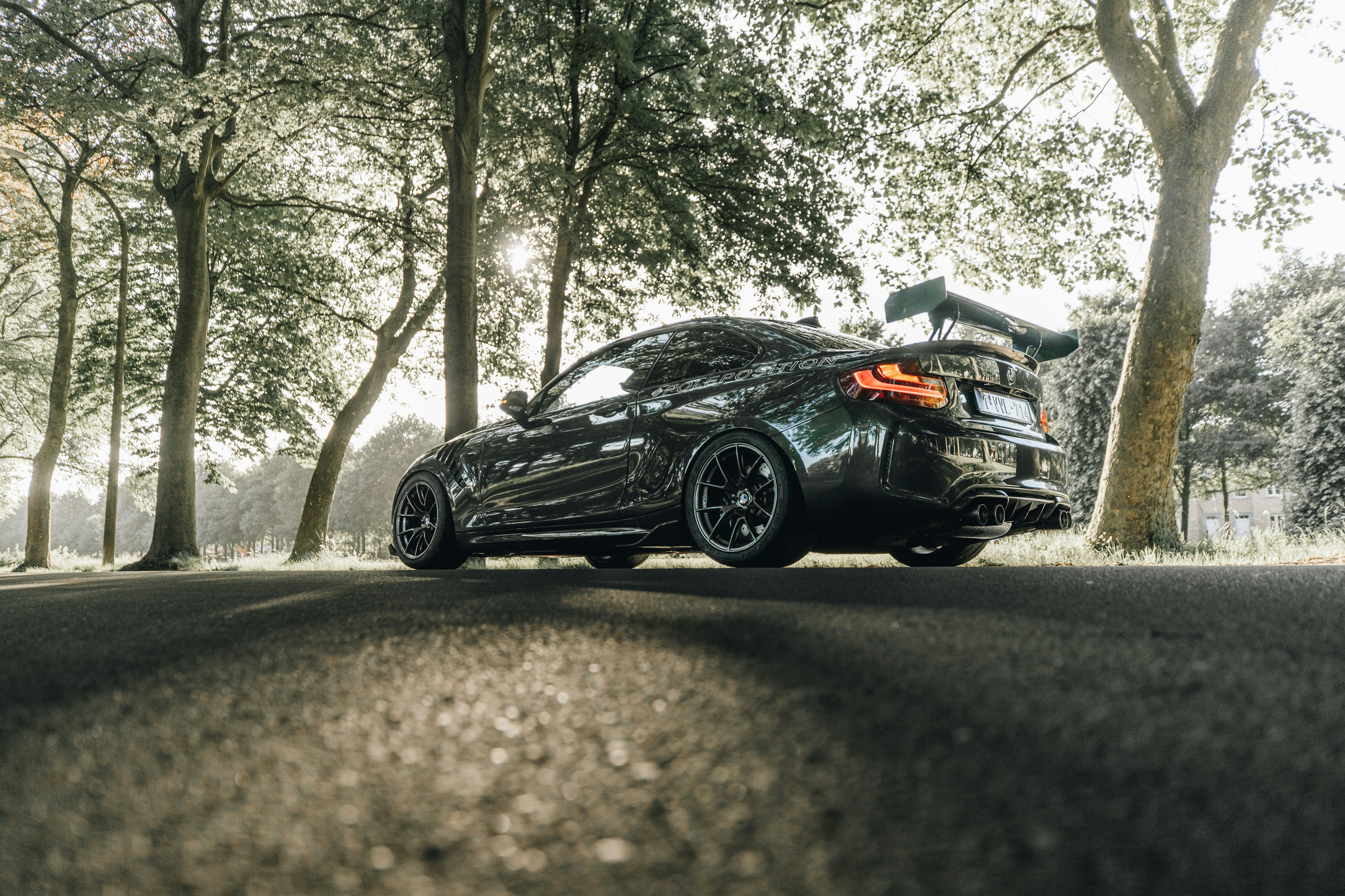 Photo by lorenzohamers