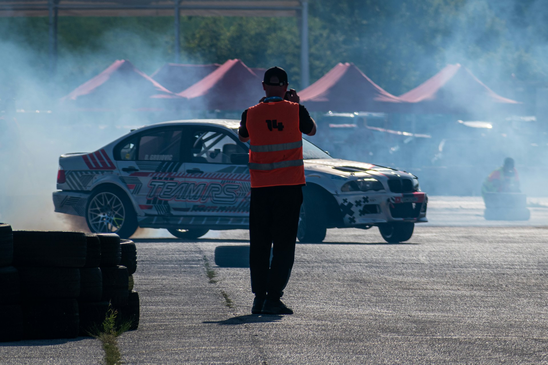 black and white bed linen