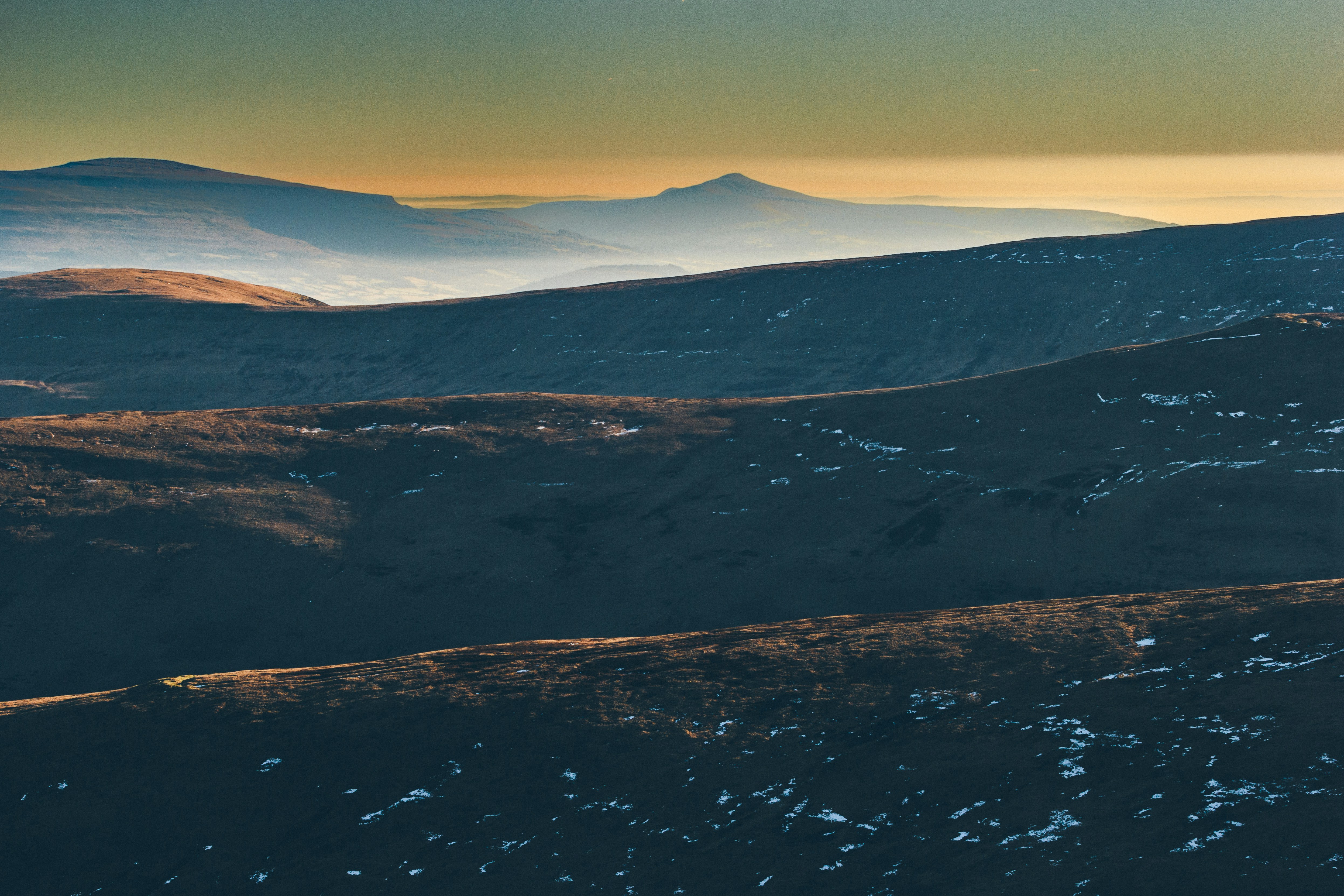 Sugarloaf mountain in the distance