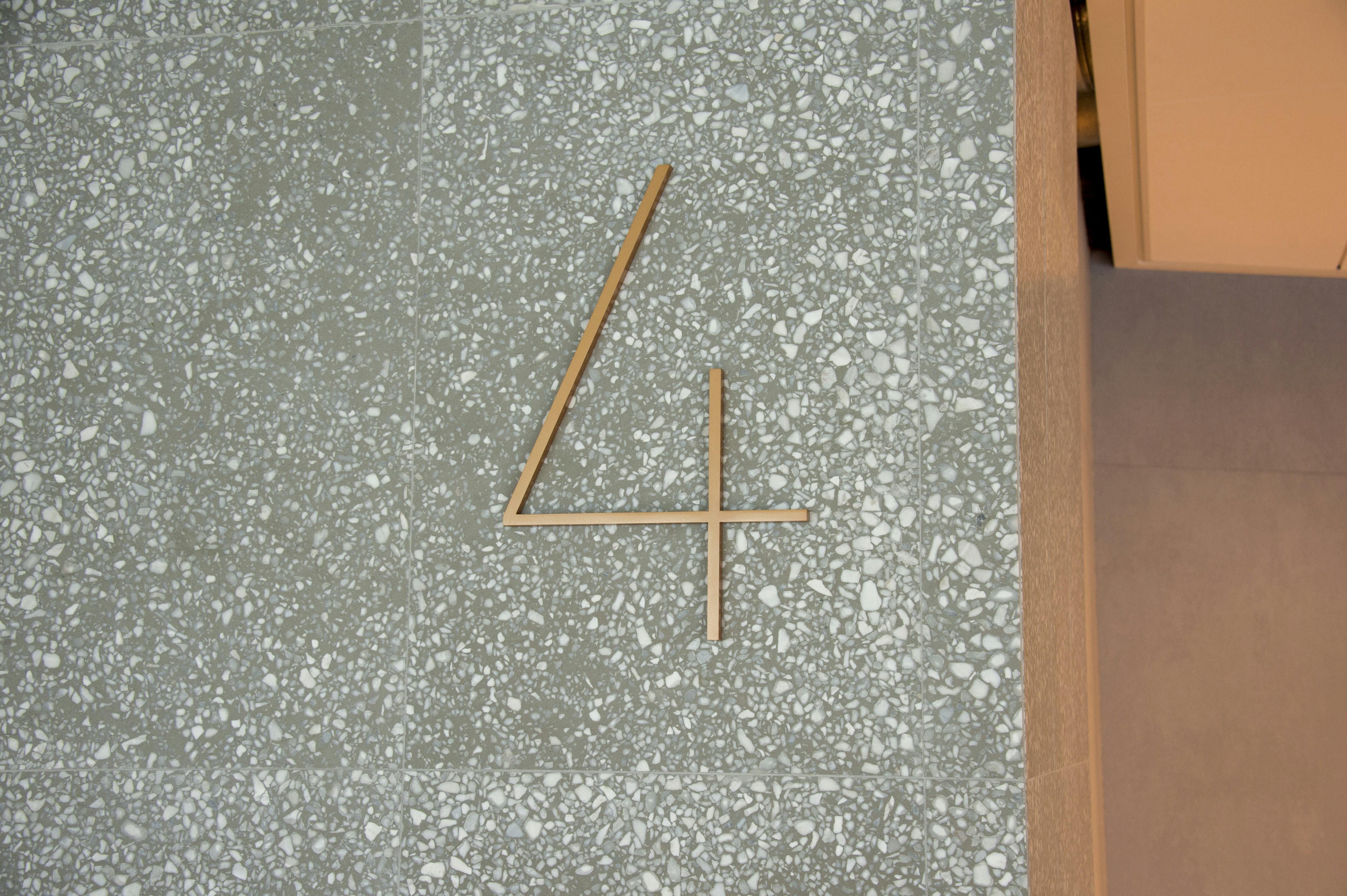 photo-1653933517310-9c8ca7882eb3?ixid=M3wxMjA3fDB8MXxzZWFyY2h8MTgyfHxjaGF0Z3B0JTIwNHxlbnwwfHx8fDE3MzY3ODgxNjJ8MA%5Cu0026ixlib=rb-4.0.3