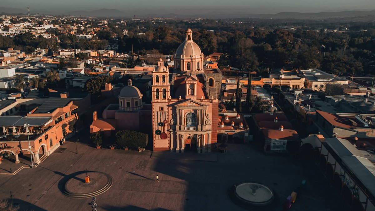 Tequisquiapan's church and the square in front of it, seen from the air