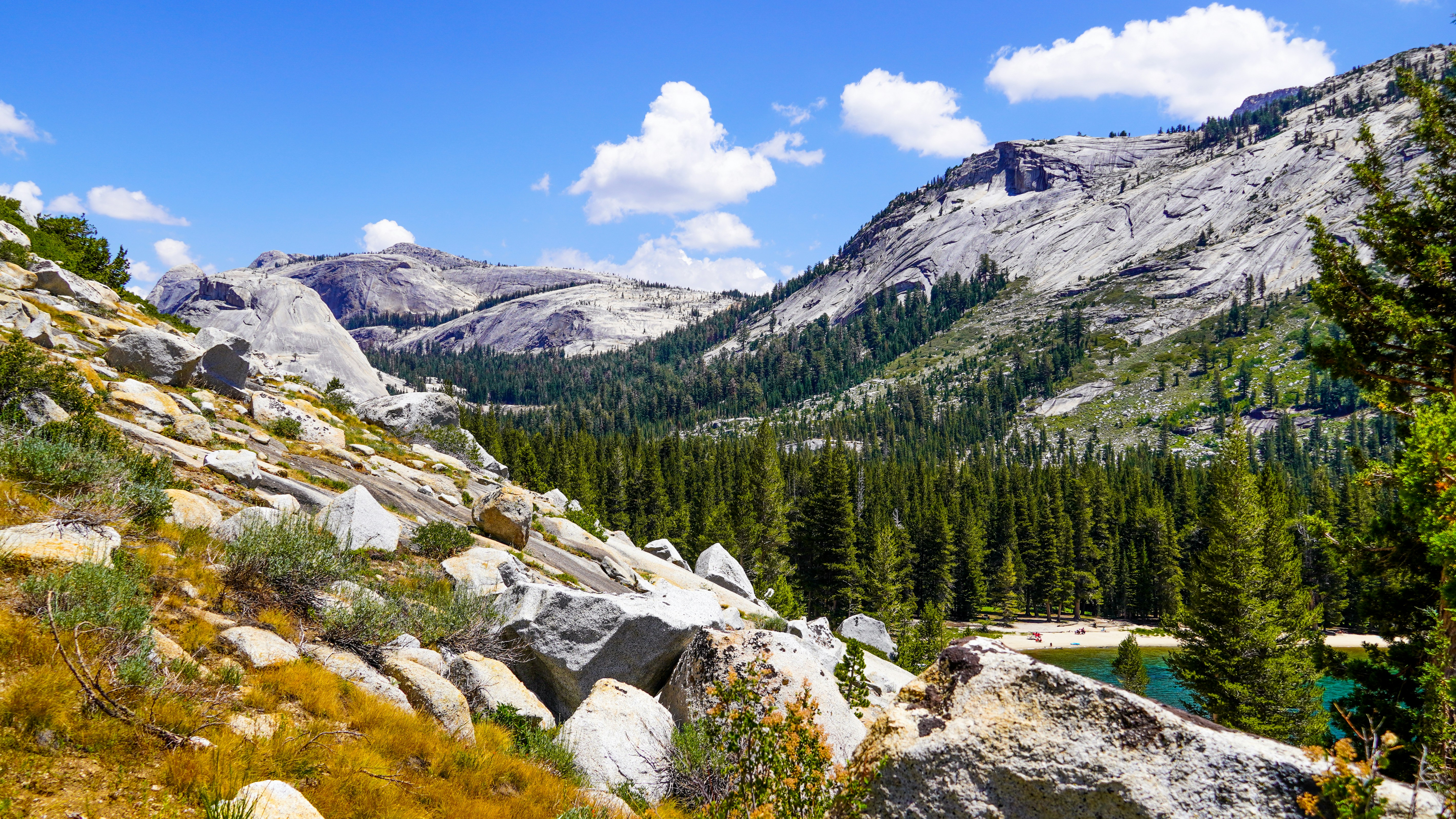 Photo by adrianvalverdem