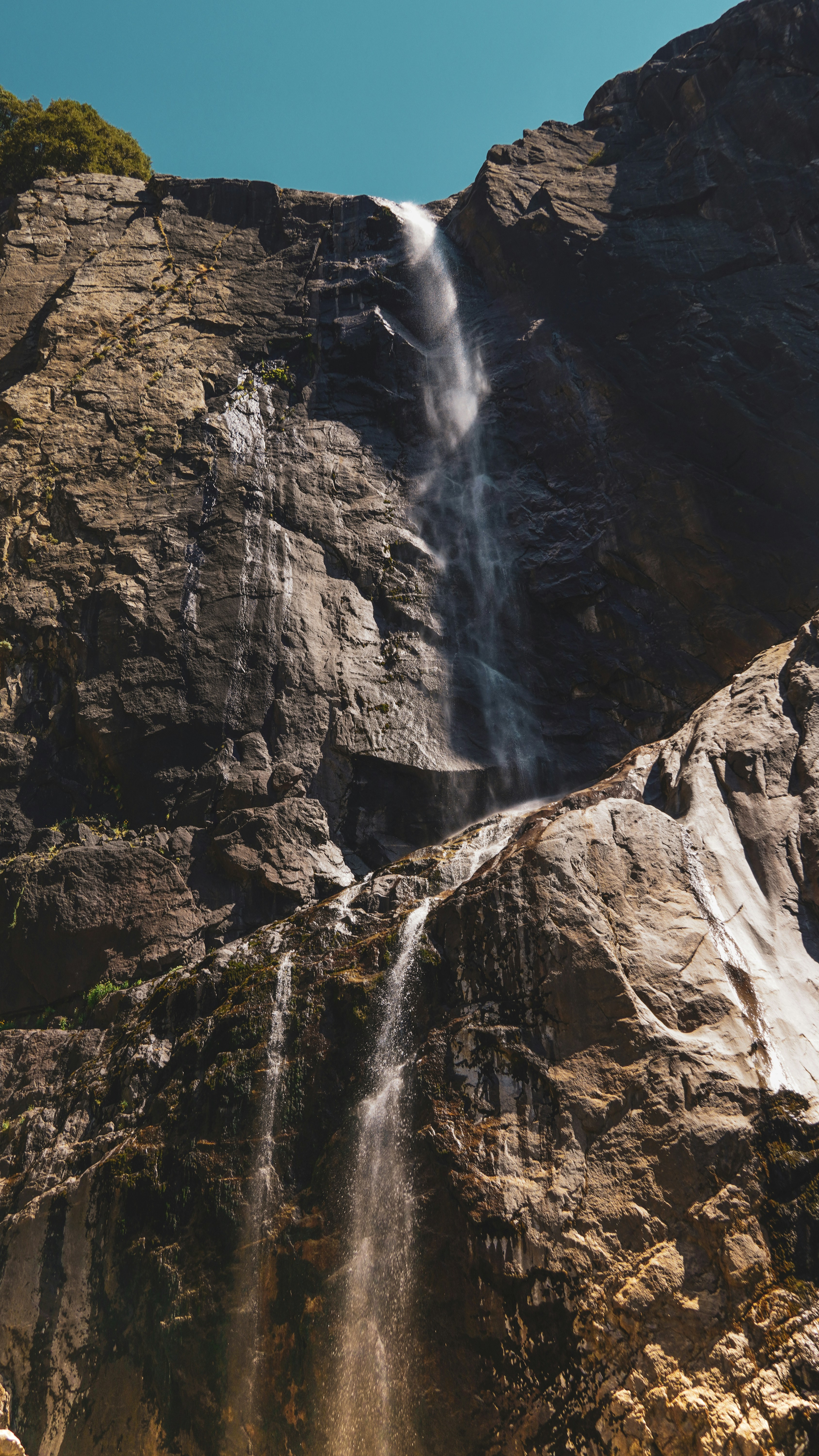 Photo by adrianvalverdem