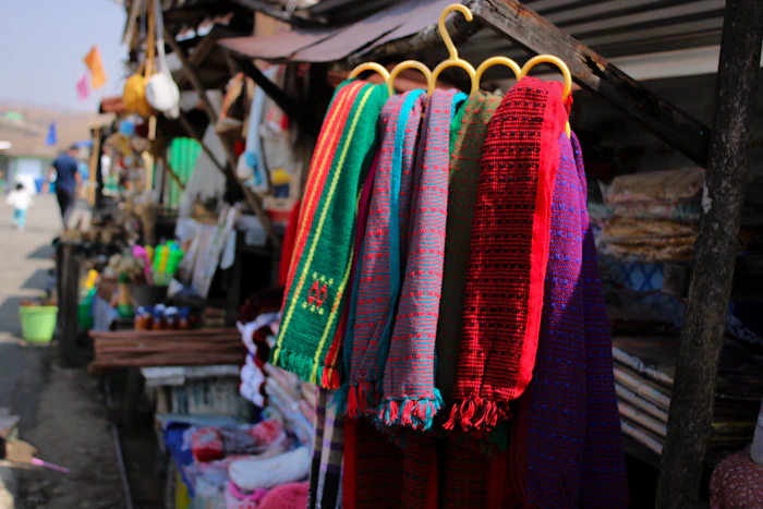 Mawlynnong Market (Thursday–Sunday)