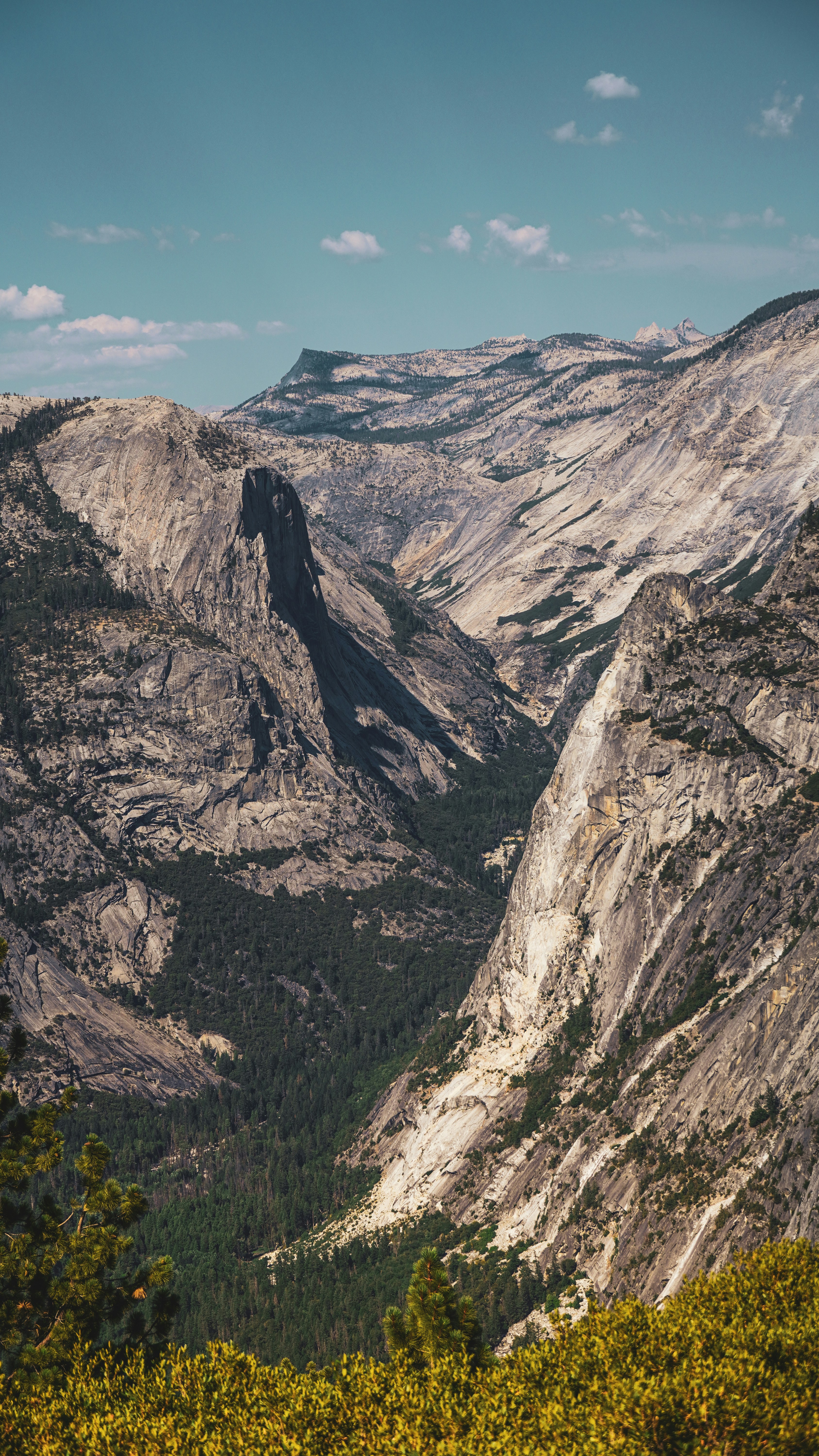 Photo by adrianvalverdem