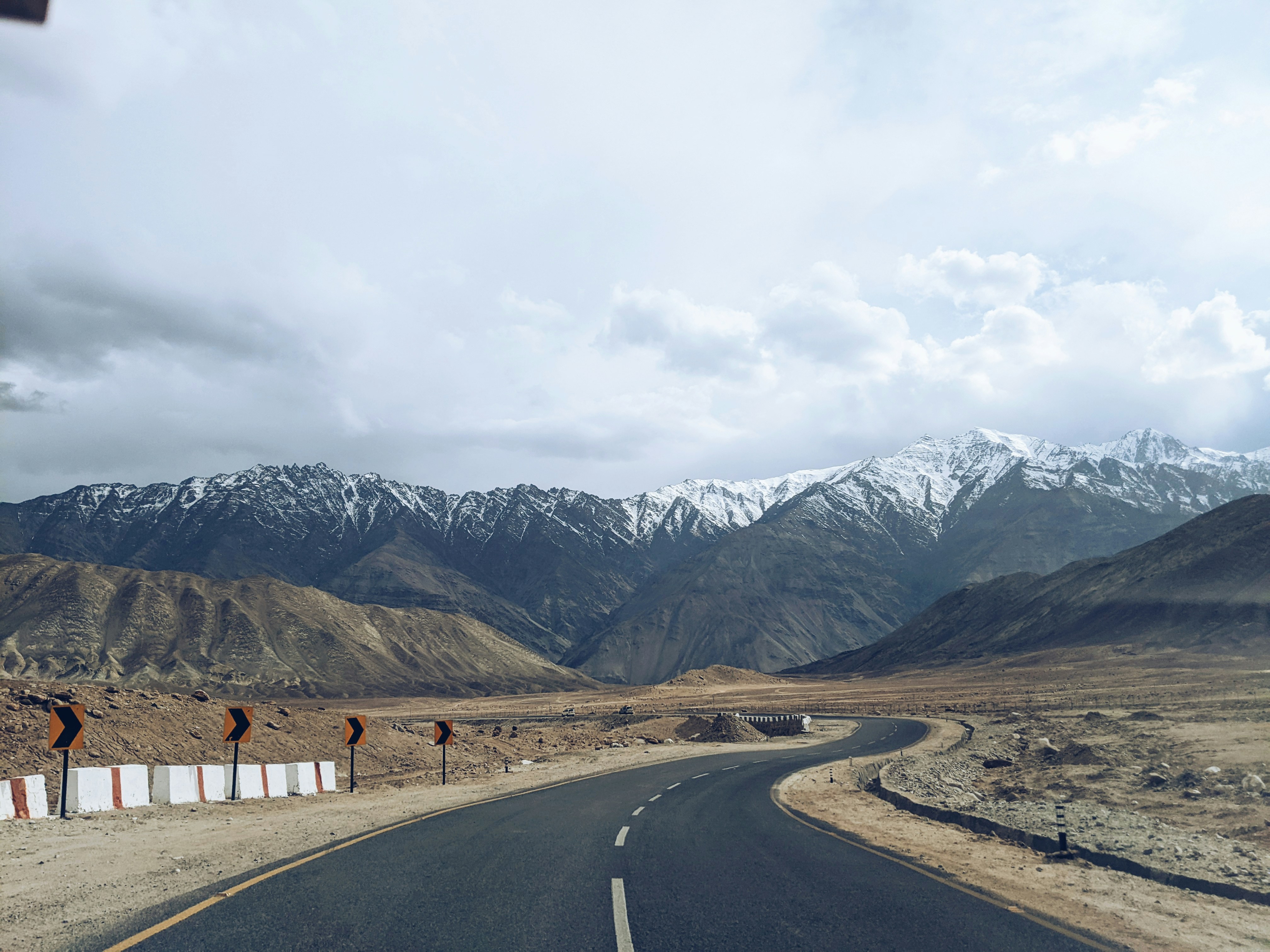 Khorog, Tajikistan (Pamir Highway gateway) - Going on a road trip alone in the snow desert in the mountains
