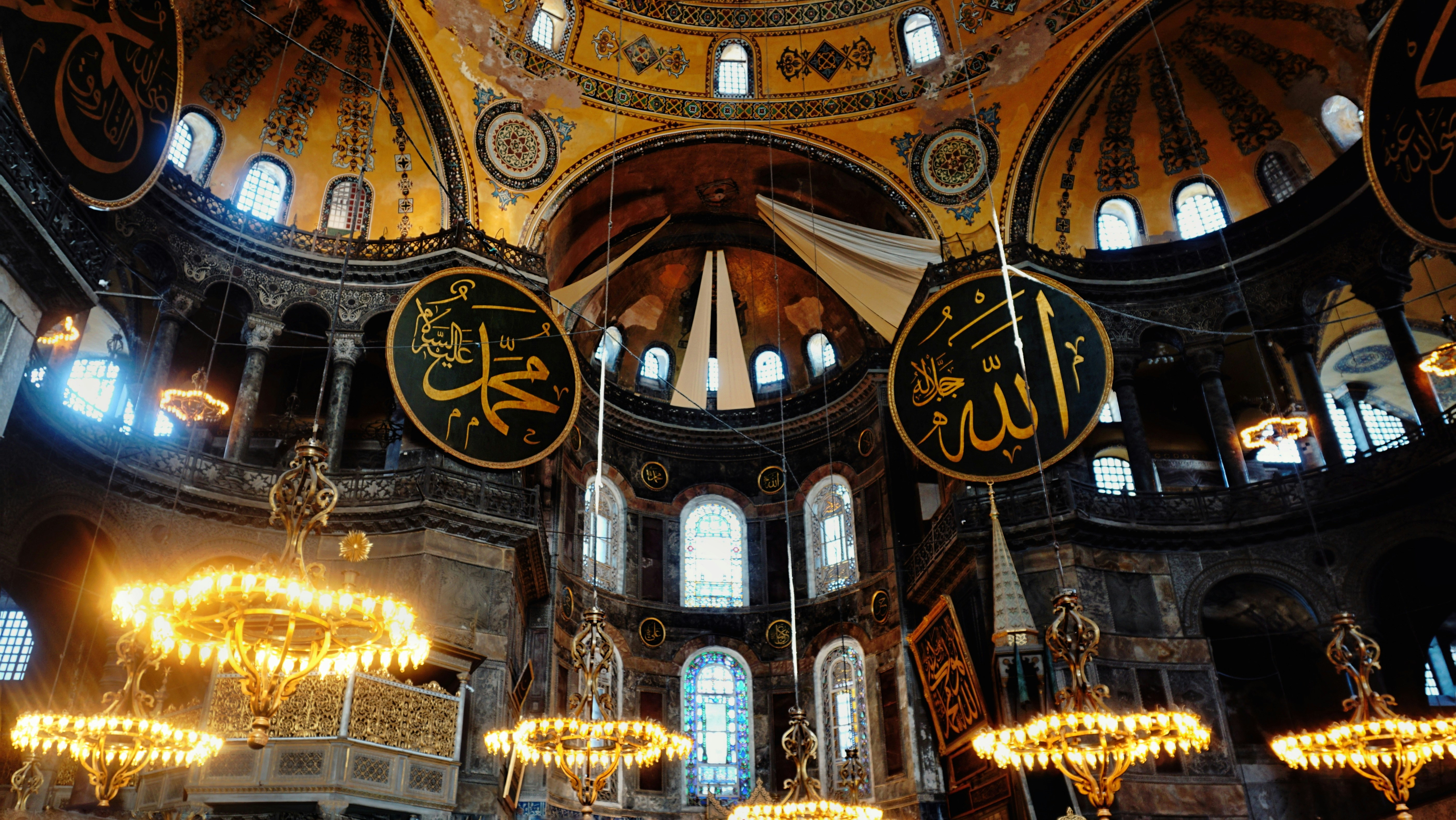 Photo by renkgezgini