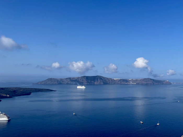 Santorini: Volcano Crater Hike & Hot Springs Boat Trip