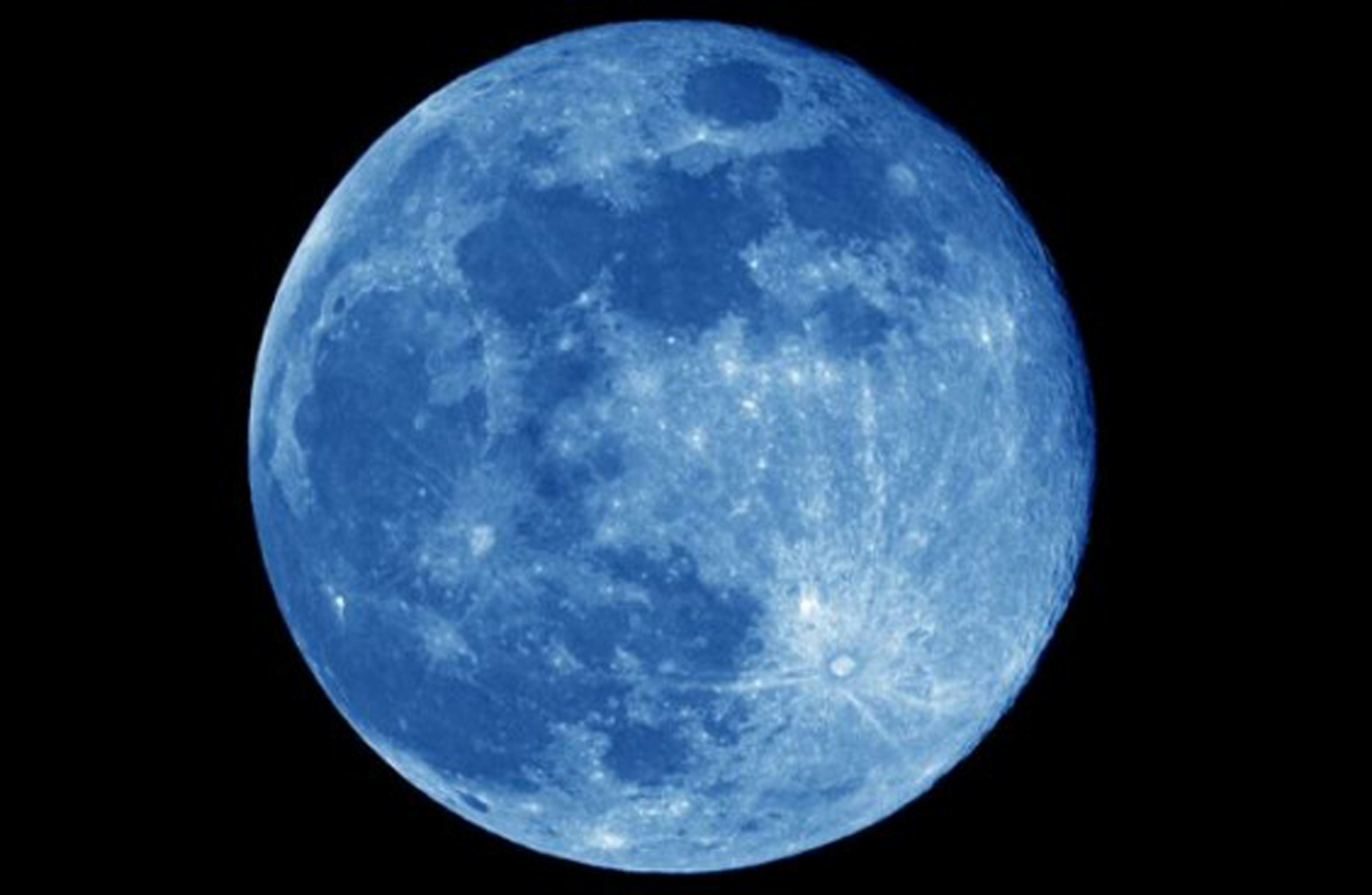 A large blue moon in the dark sky photo – Free Blue Image on Unsplash