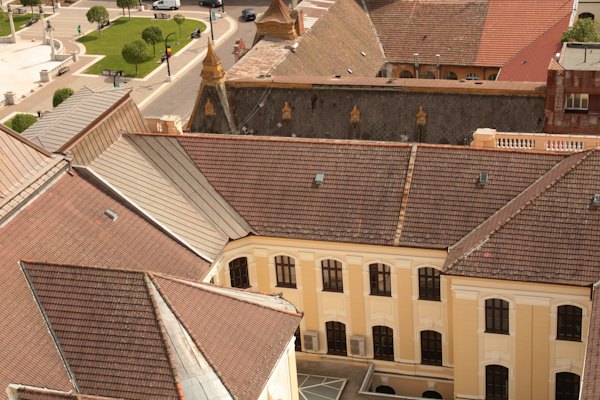 An aerial view of a building with a clock tower — Oradea, Romania