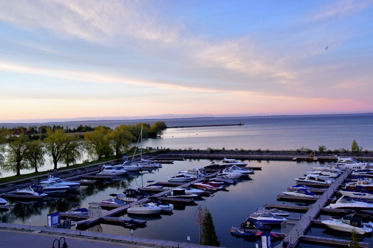 Collingwood harbour marina — a thriving real estate market on Georgian Bay